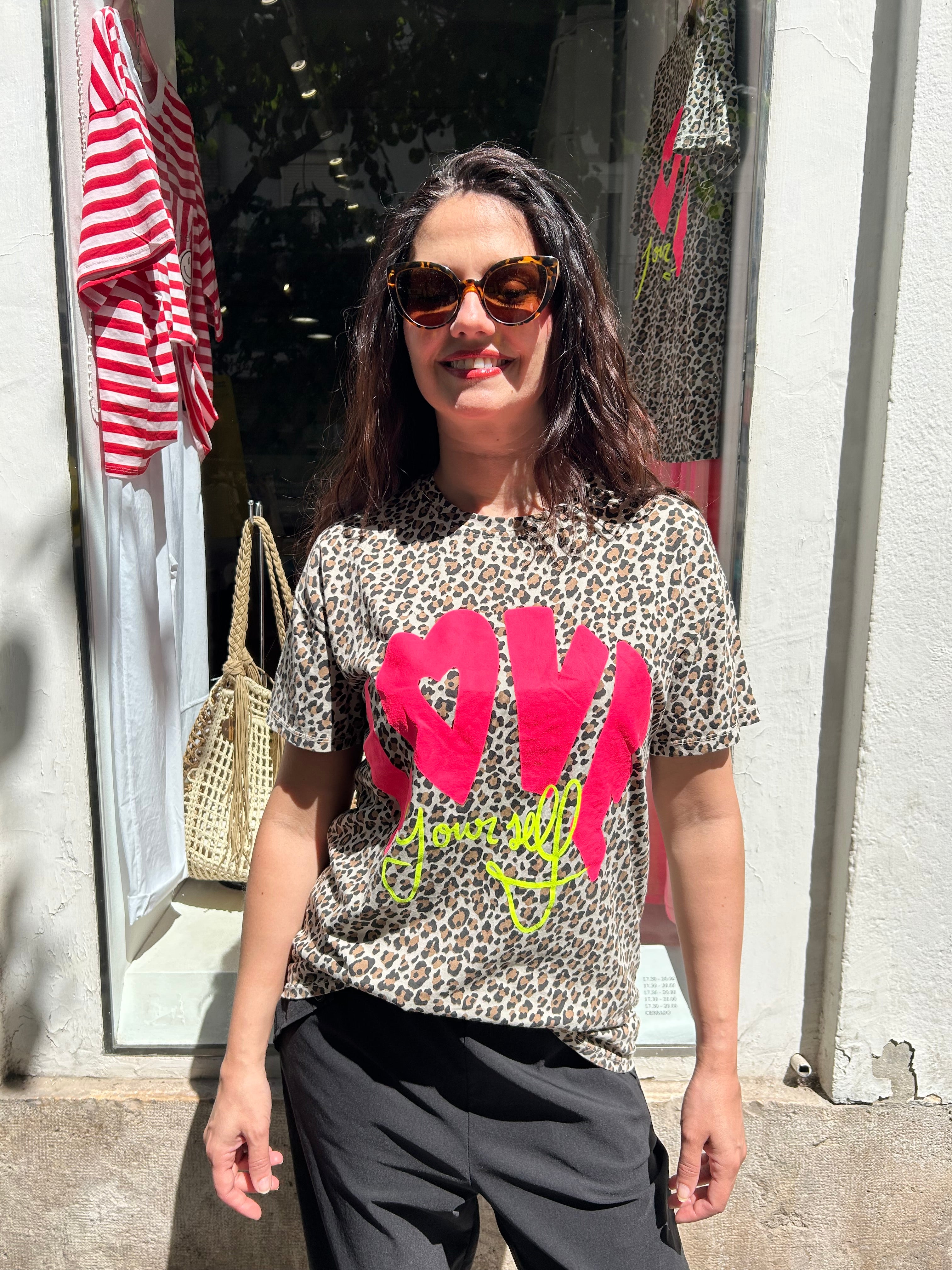 Camiseta Love Yourself