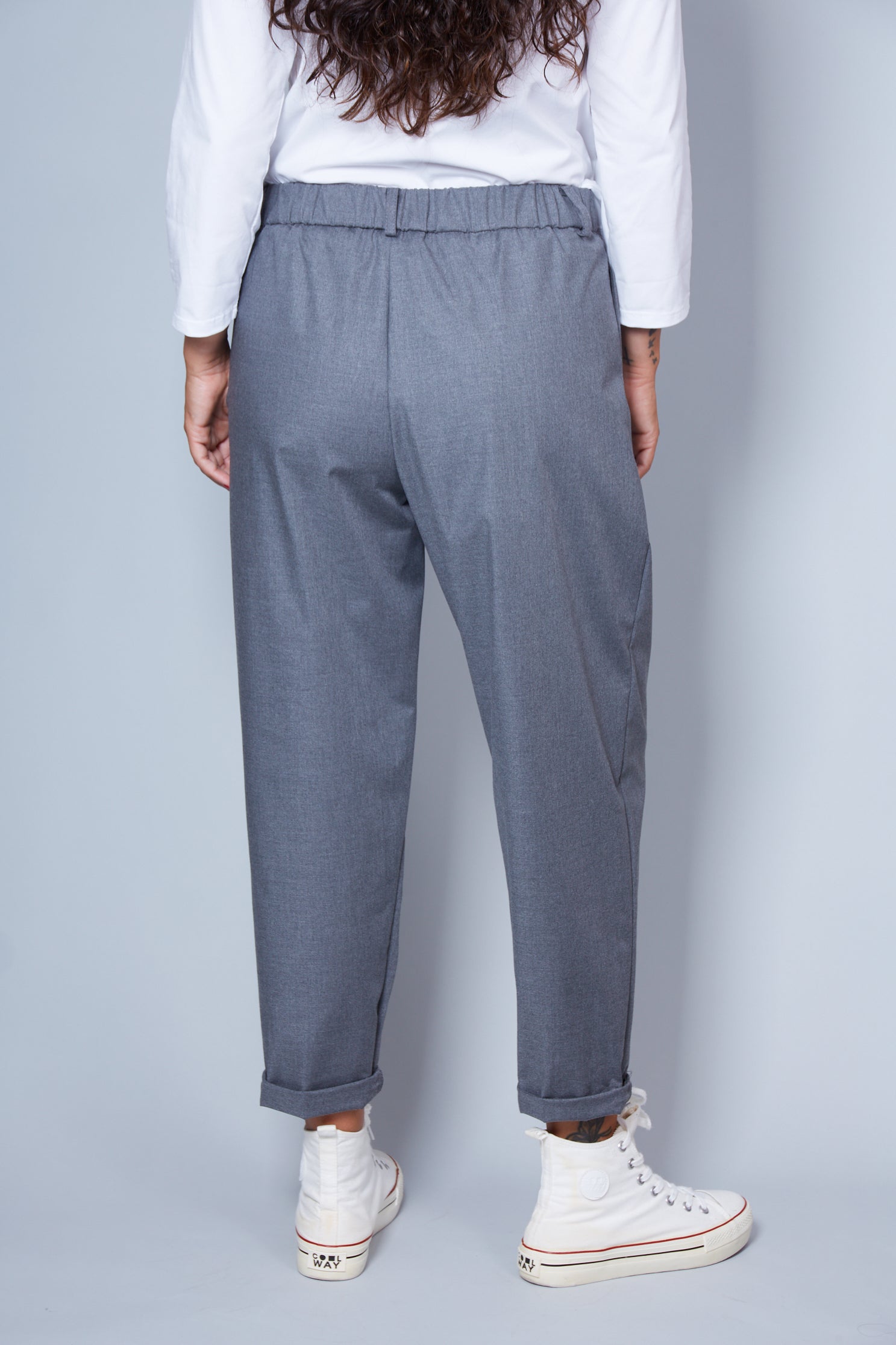 Pantalón Modelo Xenia Color Gris