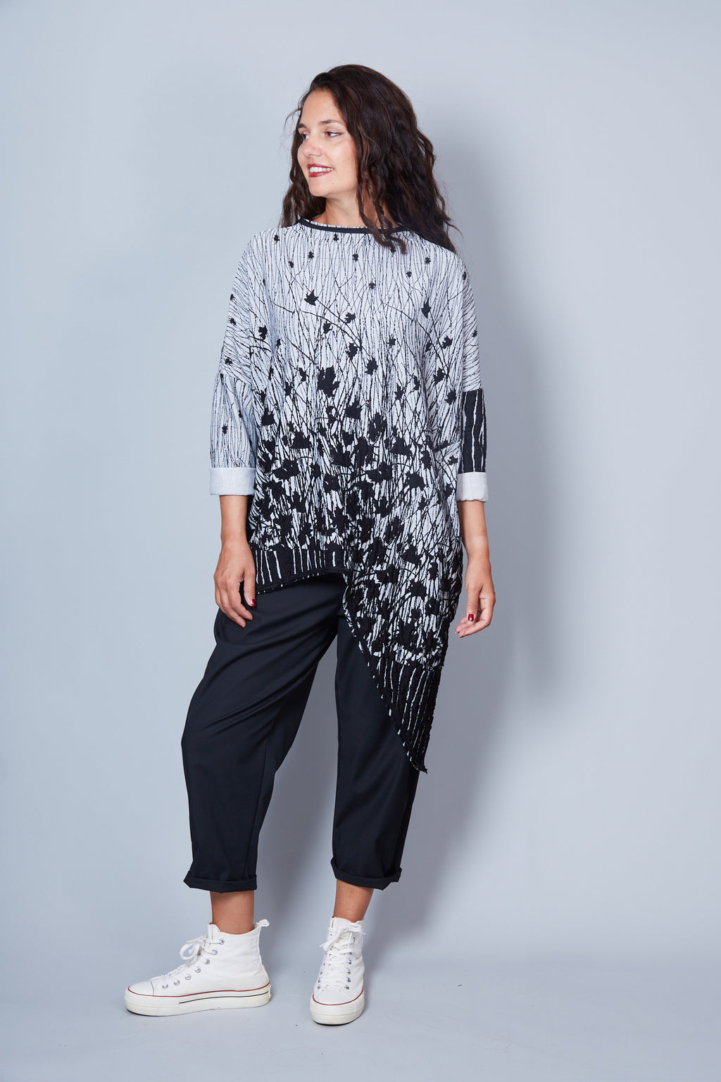 Blusa Modelo Emilia 2 Color Gris/Negro