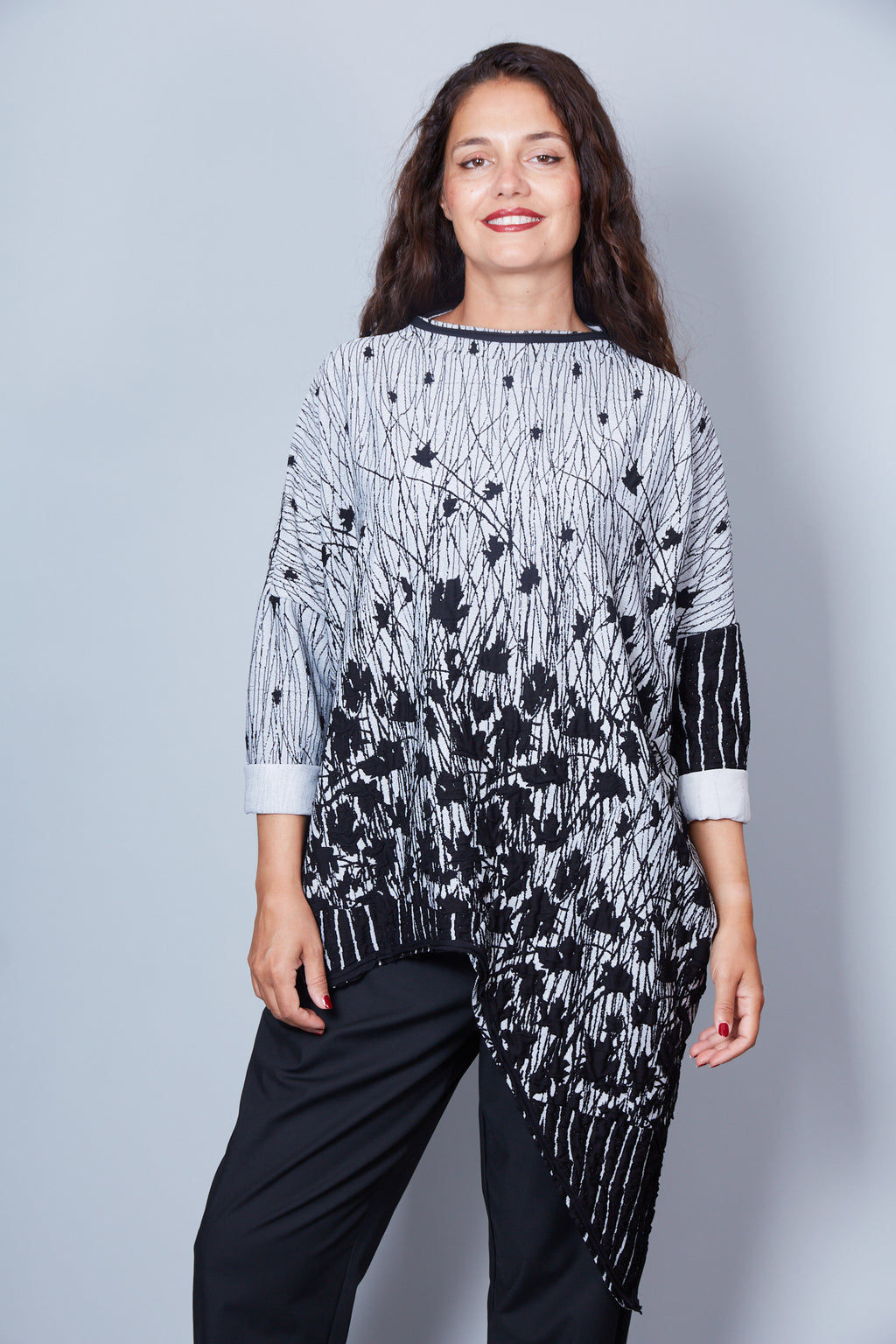 Blusa Modelo Emilia 2 Color Gris/Negro