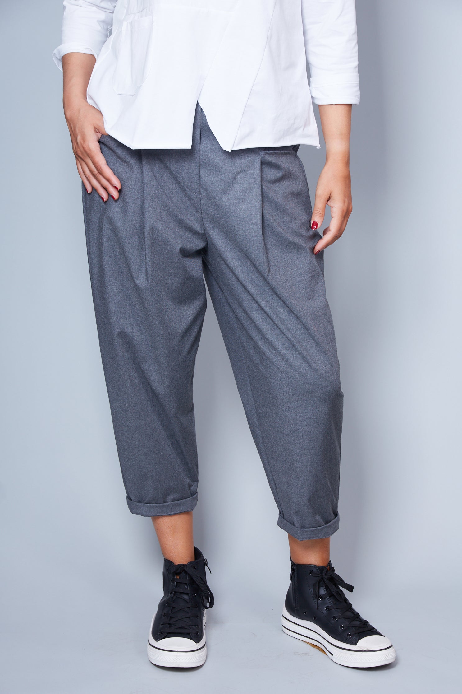 Pantalón Modelo Gigi Color Gris Antracita