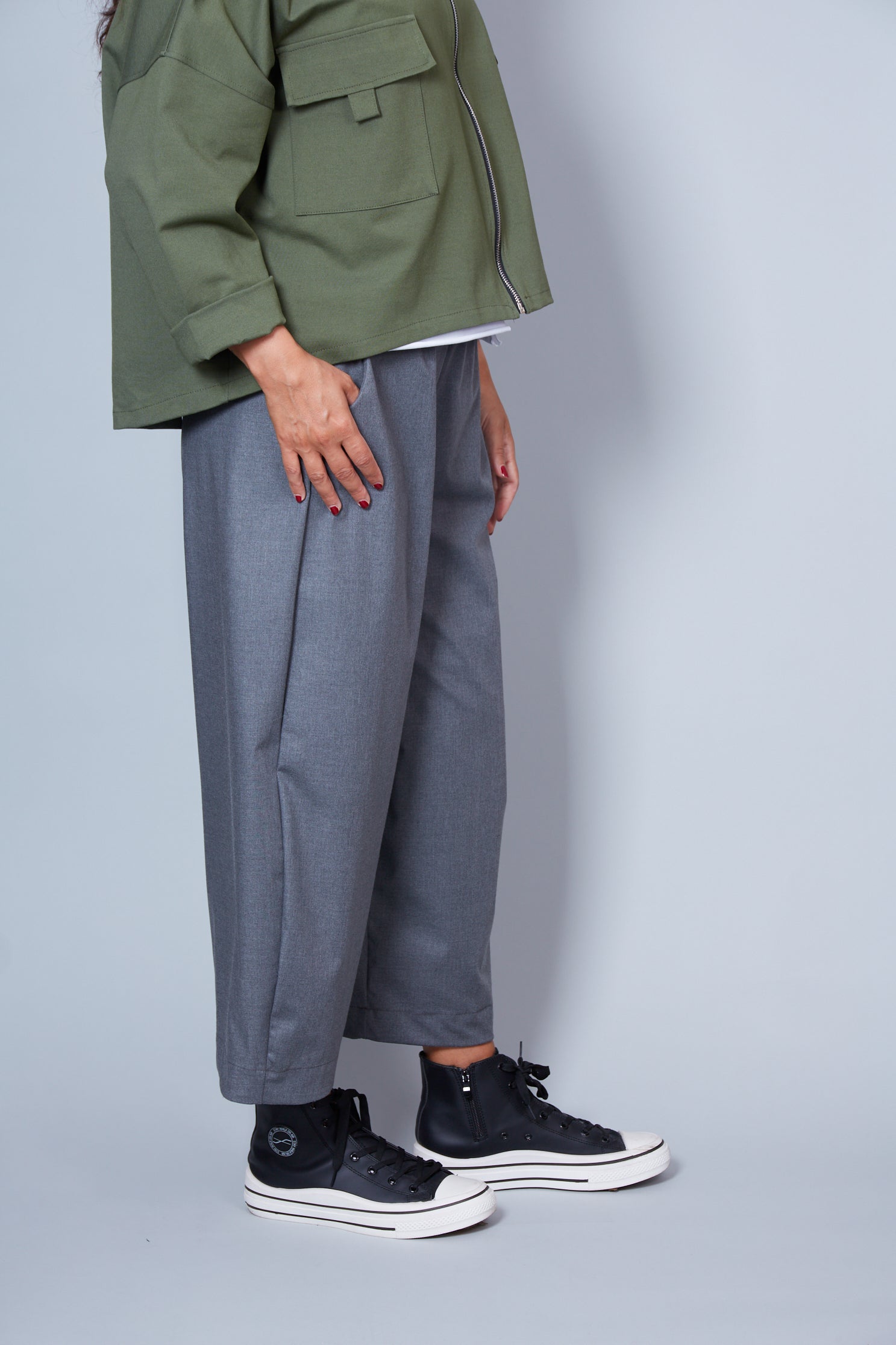 Pantalón Modelo Sally Color Gris