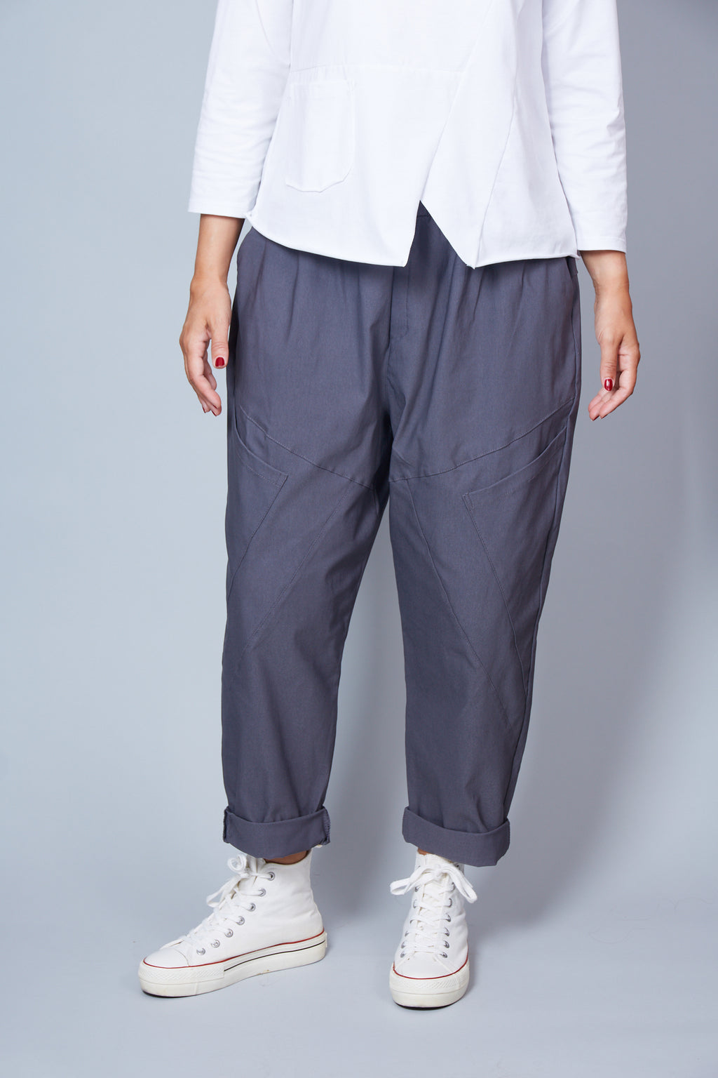 Pantalón Modelo Neiva Color Gris Oscuro