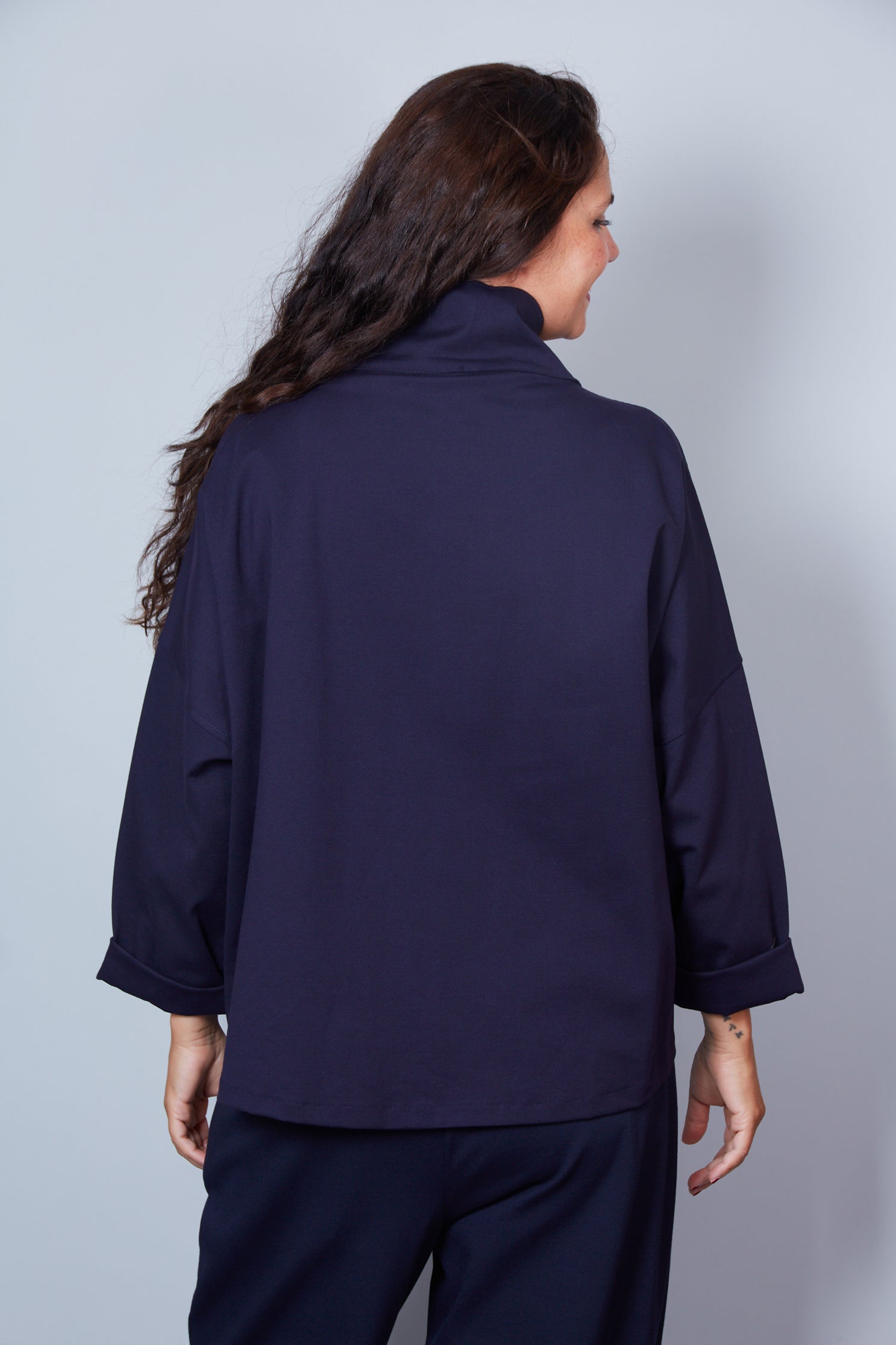 Chaqueta Modelo Liana Color Azul Marino