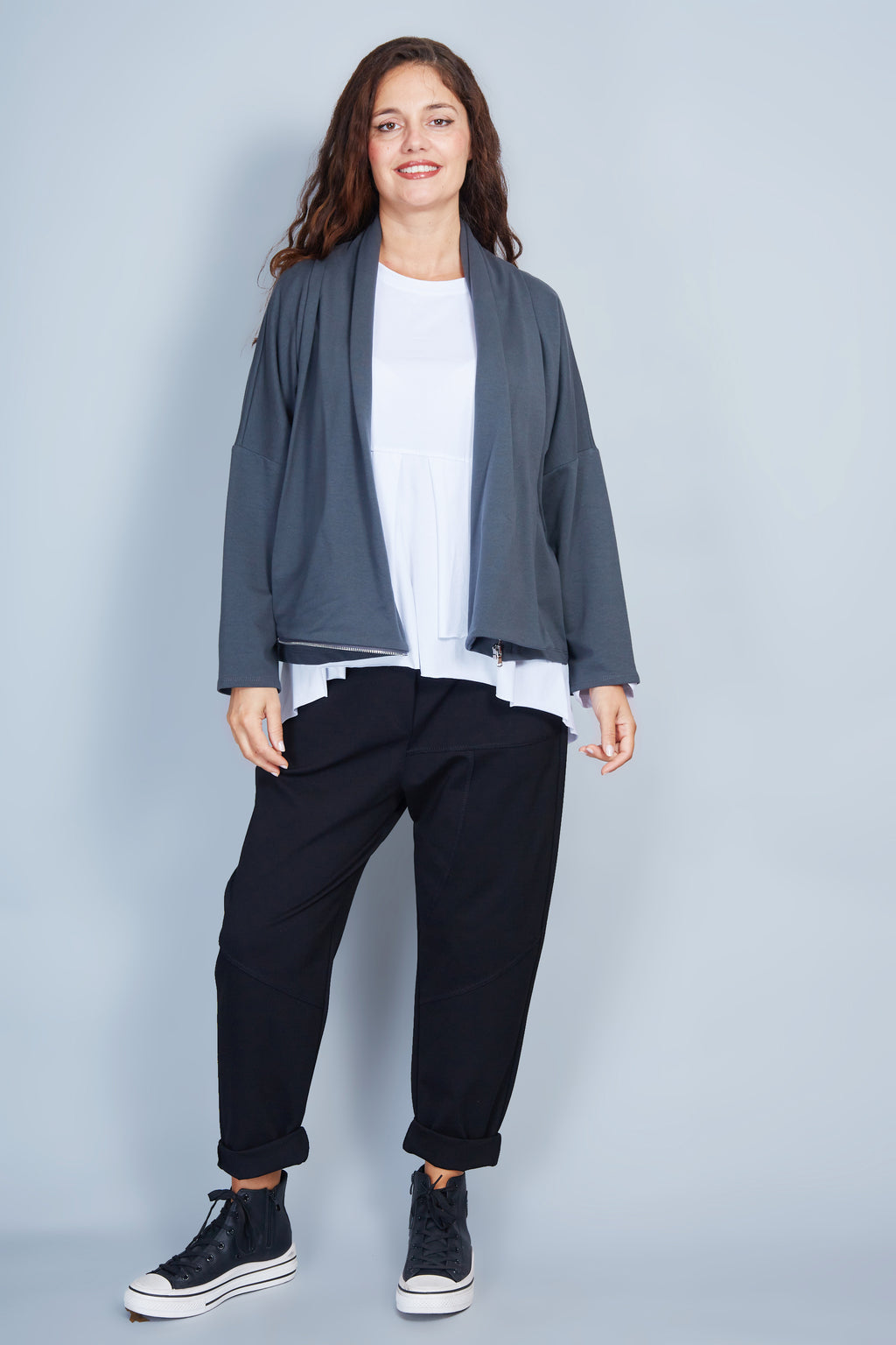 Chaqueta Modelo Helena Color Gris Oscuro