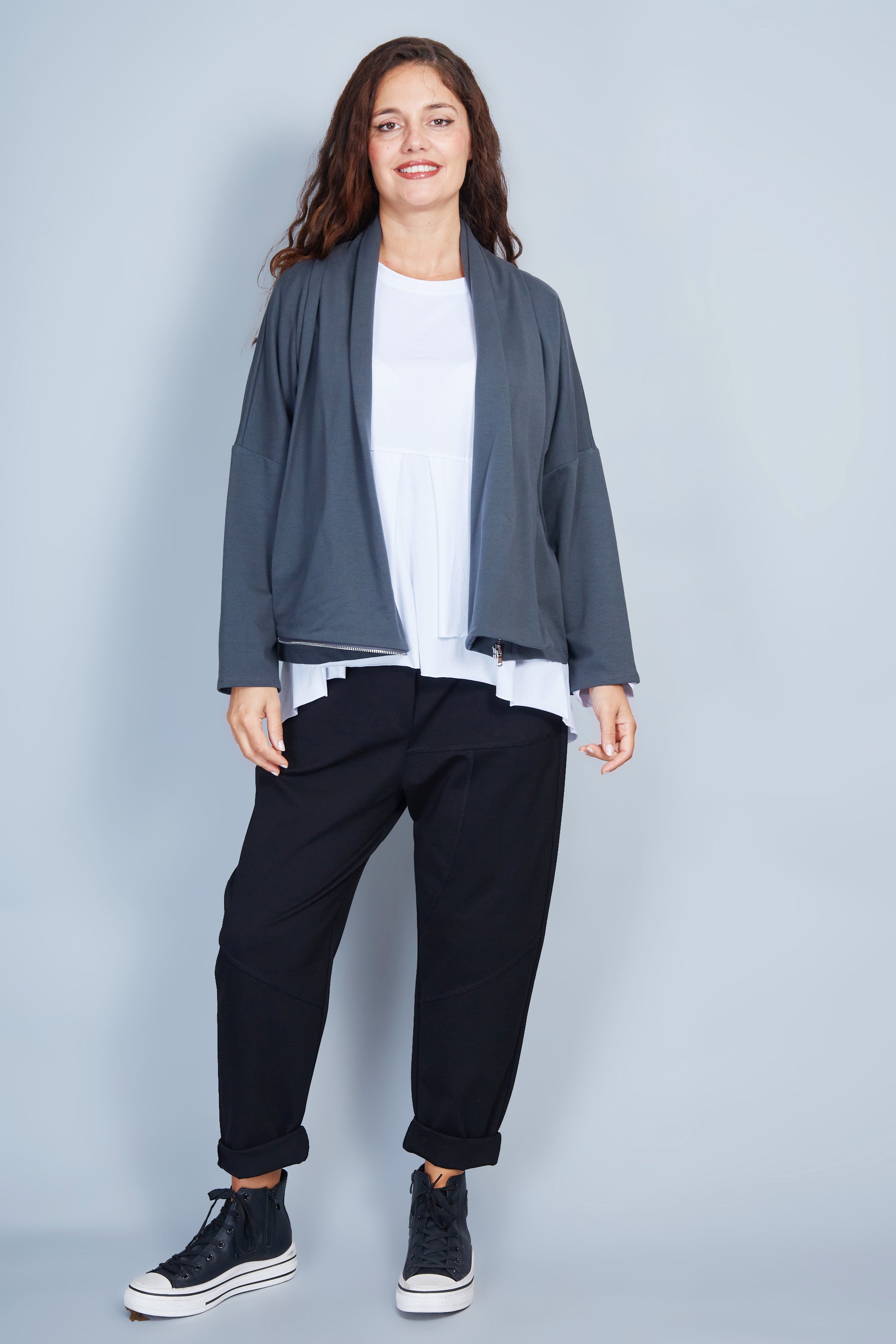 Chaqueta Modelo Helena Color Gris Oscuro