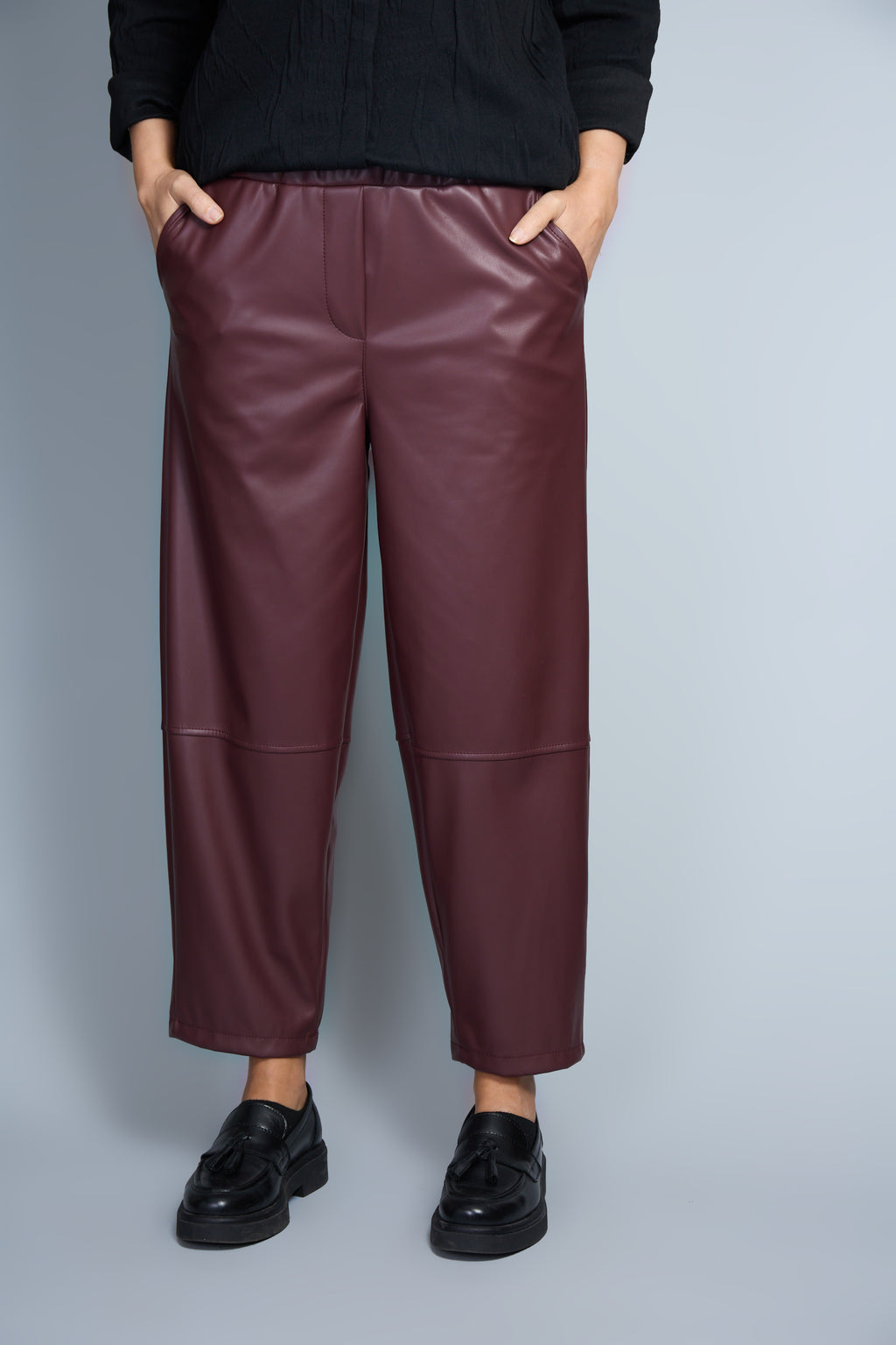 Pantalón Modelo Kaila Color Granate