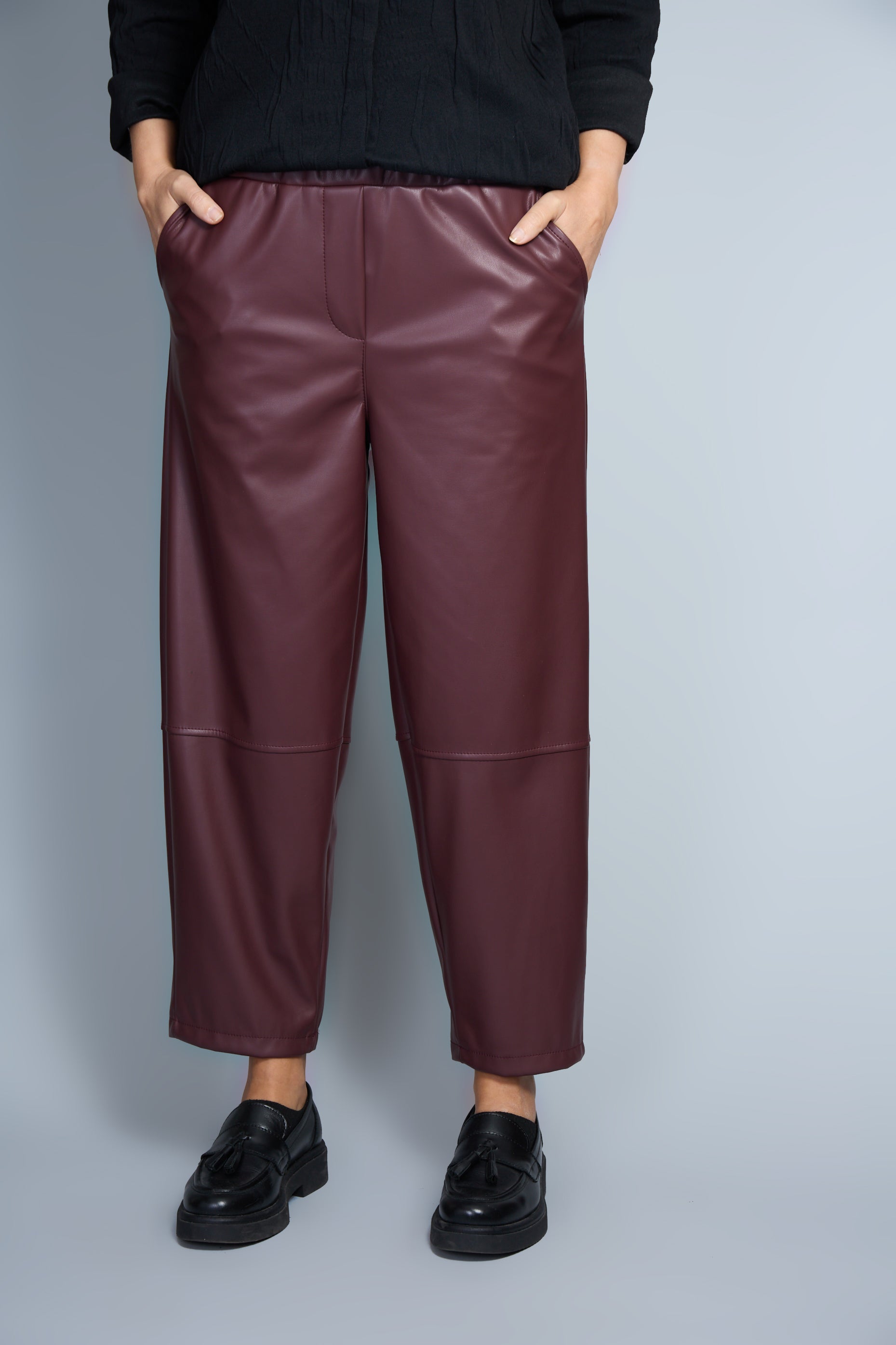 Pantalón Modelo Kaila Color Granate