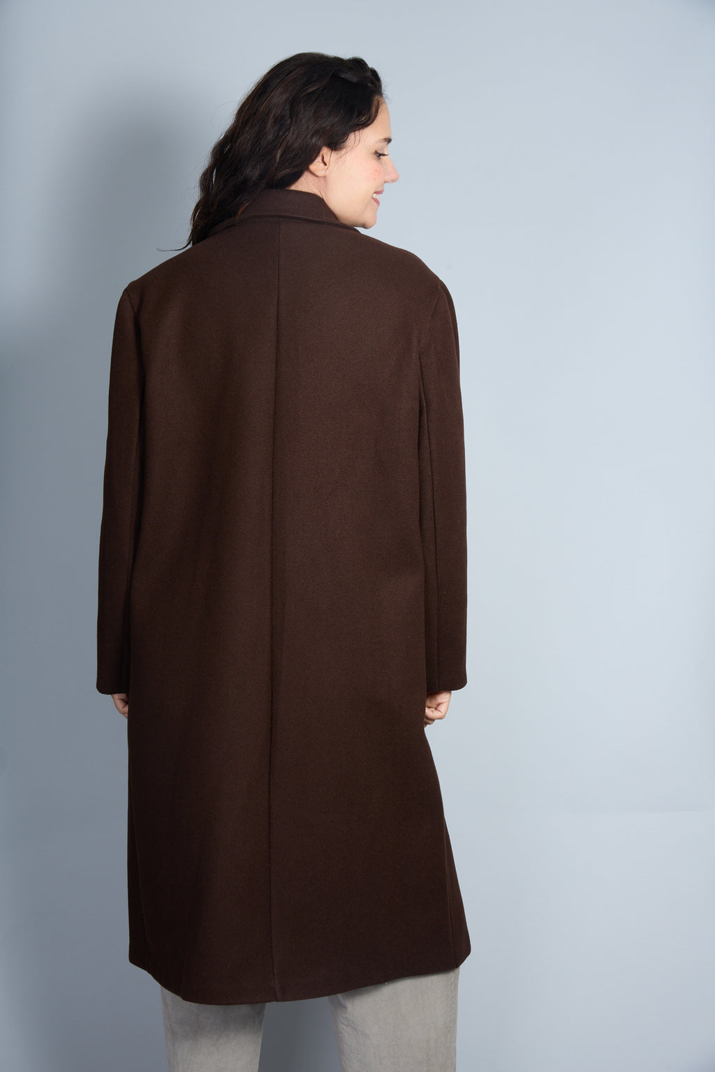 Abrigo Modelo Samuela Color Marrón