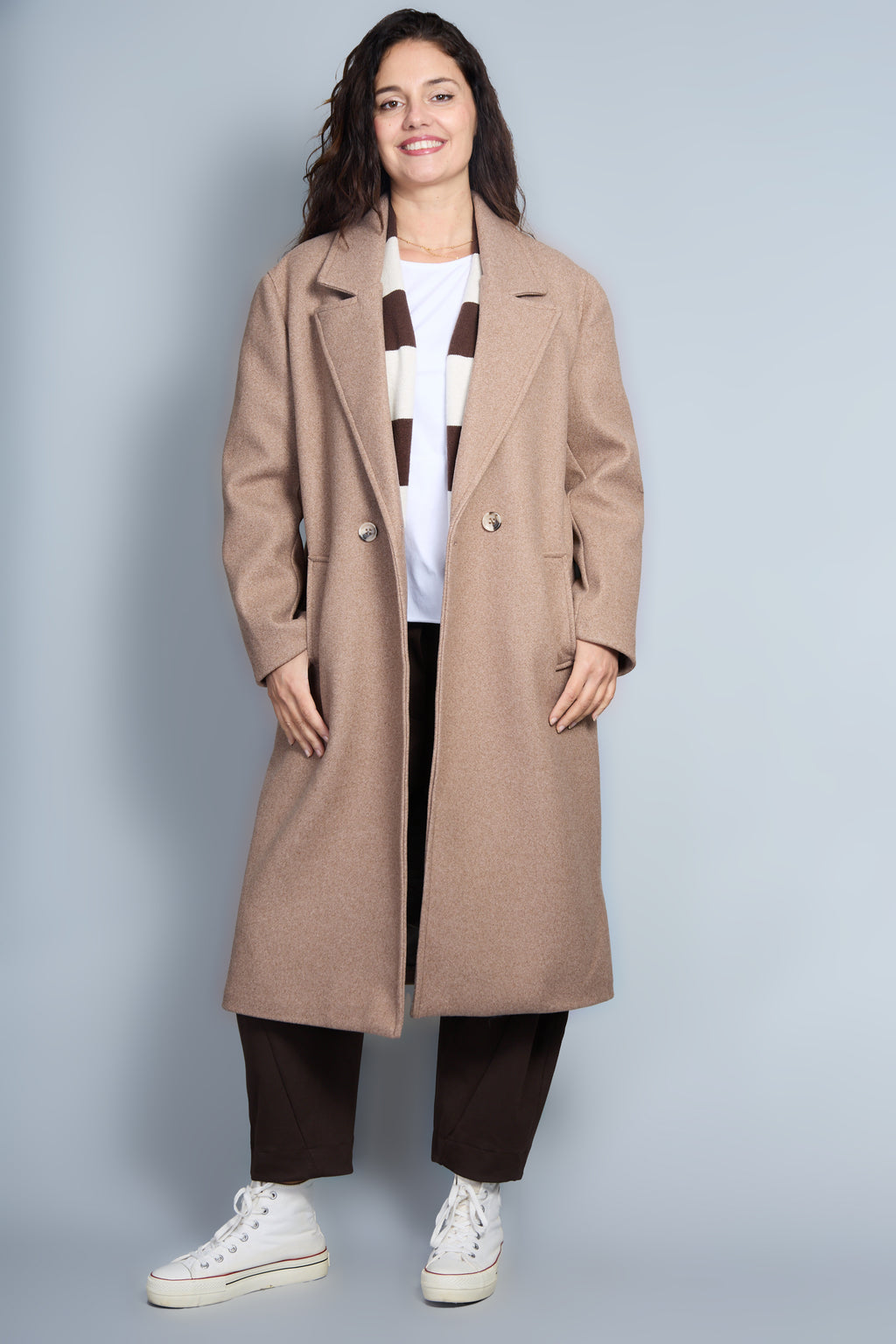 Abrigo Modelo Samuela Color Beige