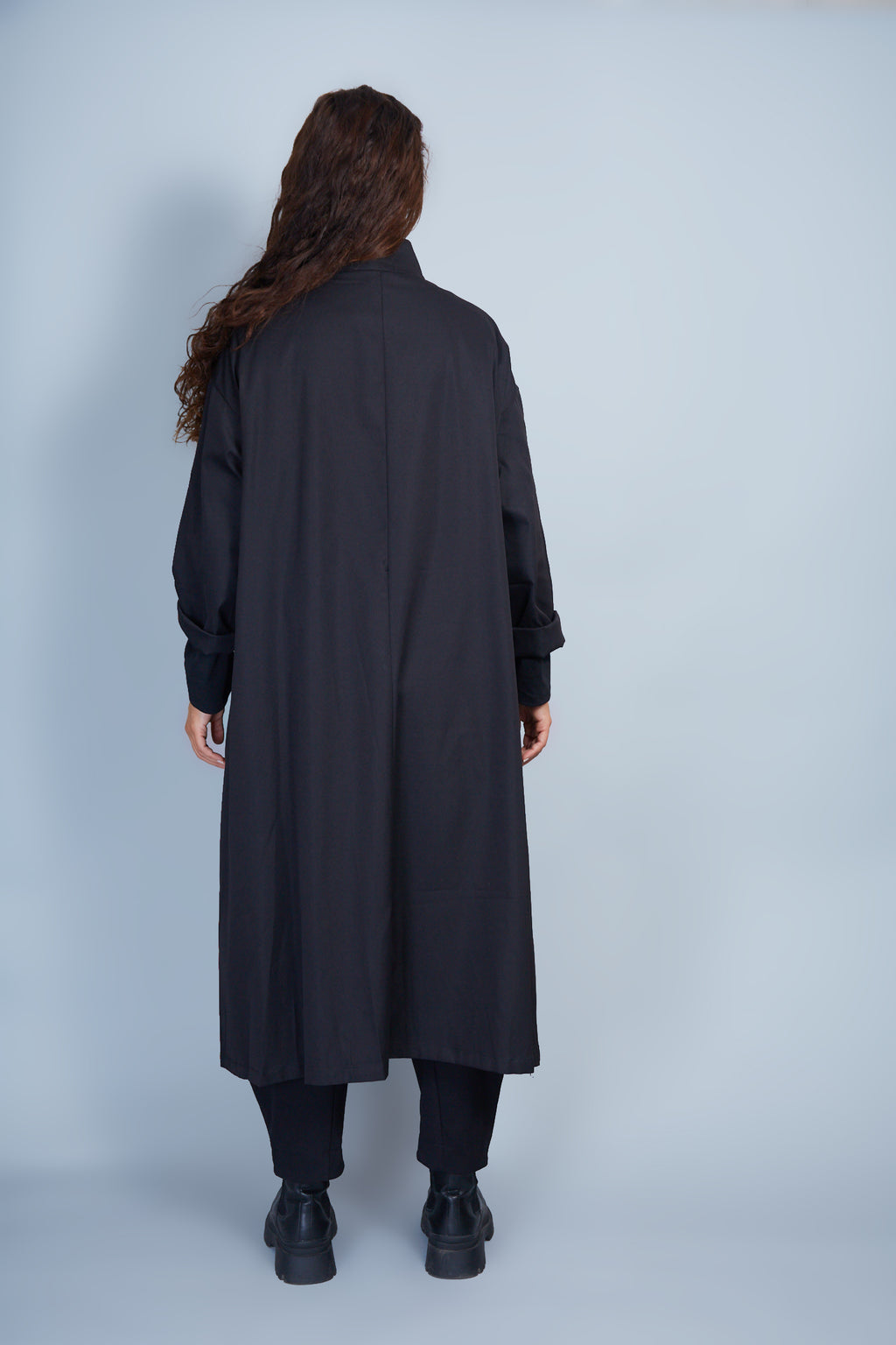 Chaqueta Modelo Gina Color Negro/Verde Militar