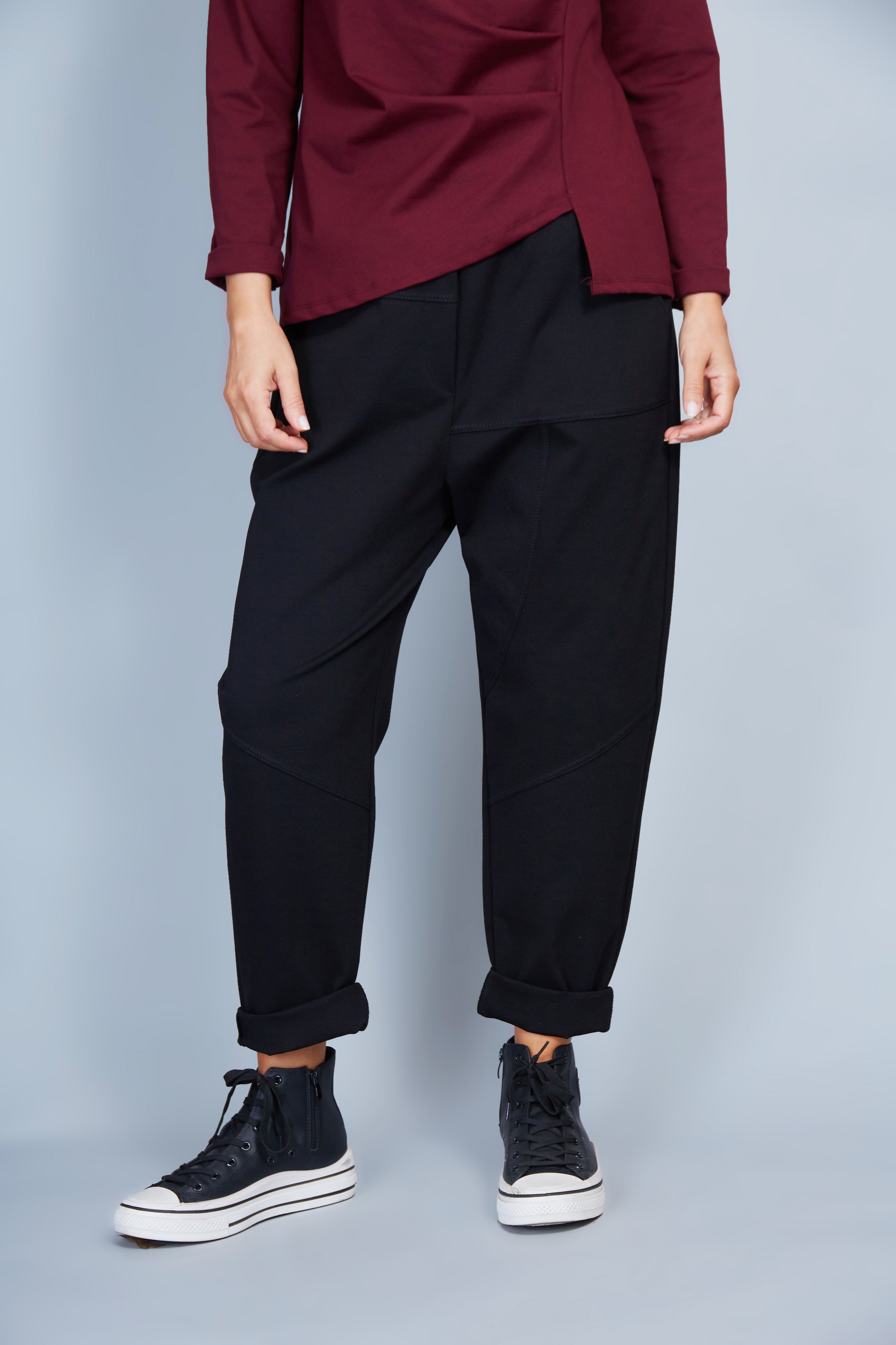 Pantalón Modelo Ancilla Color Negro