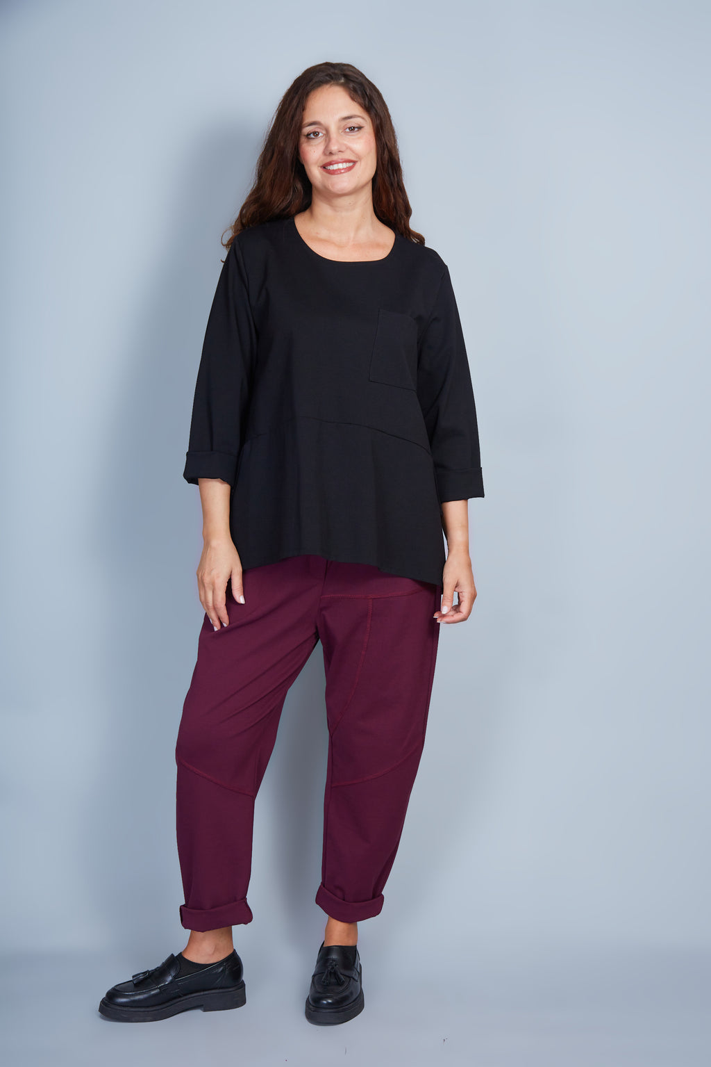 Pantalón Modelo Ancilla Color Vino