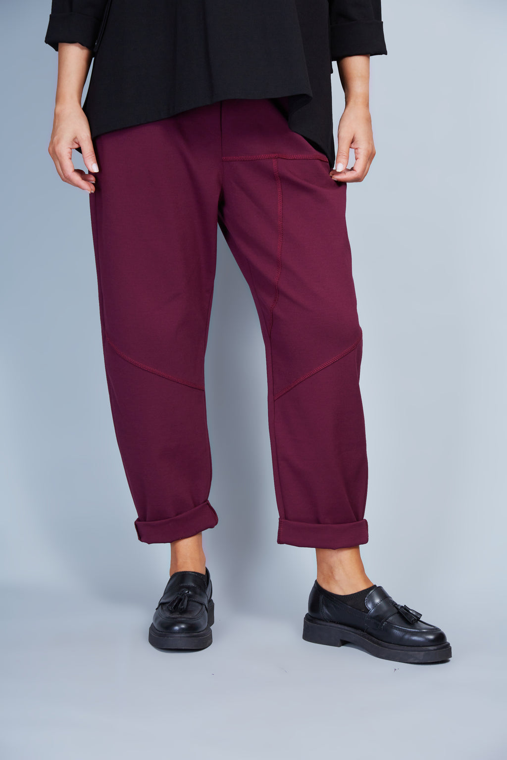 Pantalón Modelo Ancilla Color Vino