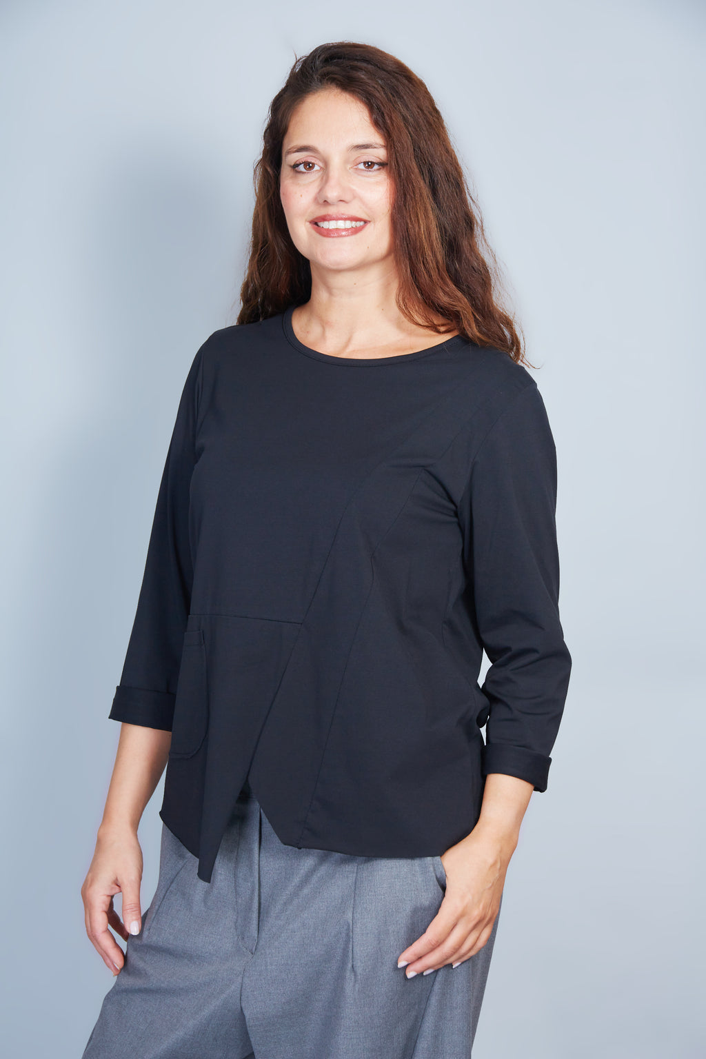 Camiseta Modelo Ludmilla Color Negro