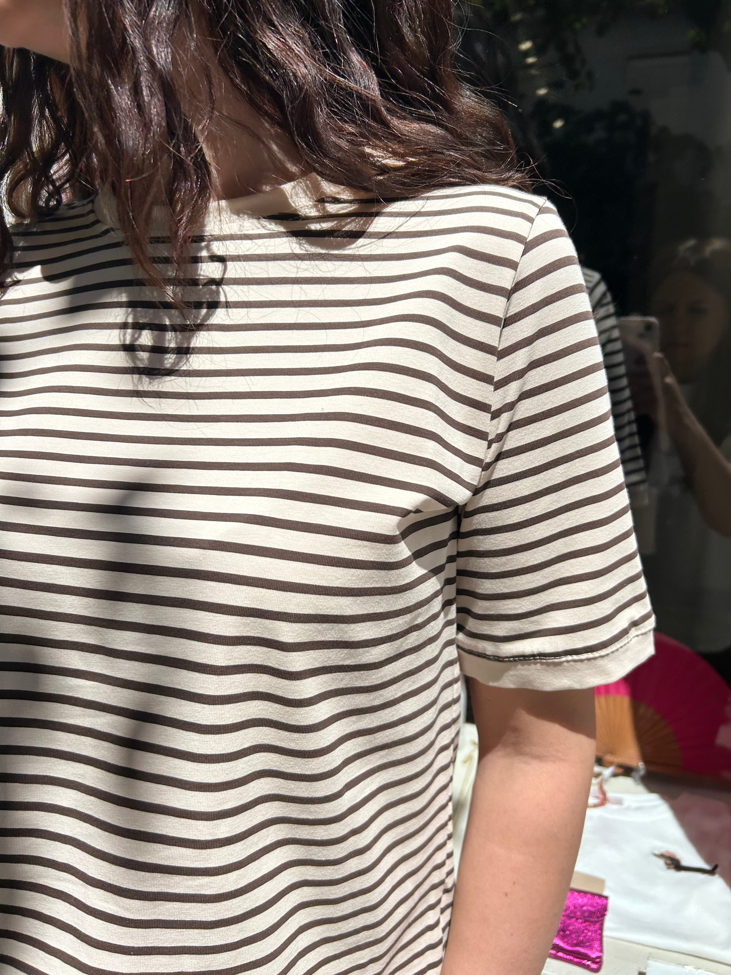 Camiseta Lisa Marrón