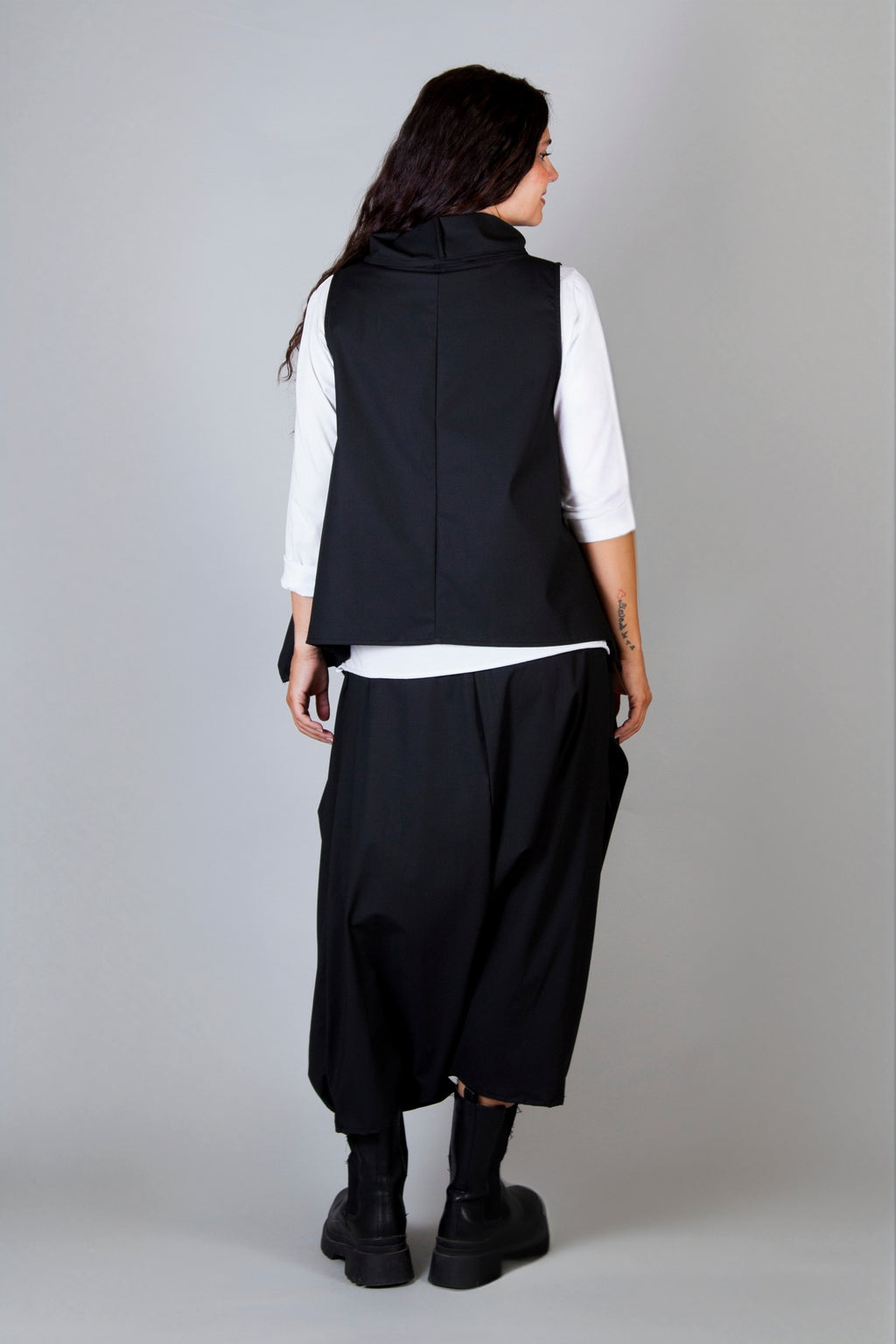 Falda/Pantalón Leila Wendy Trendy Negro