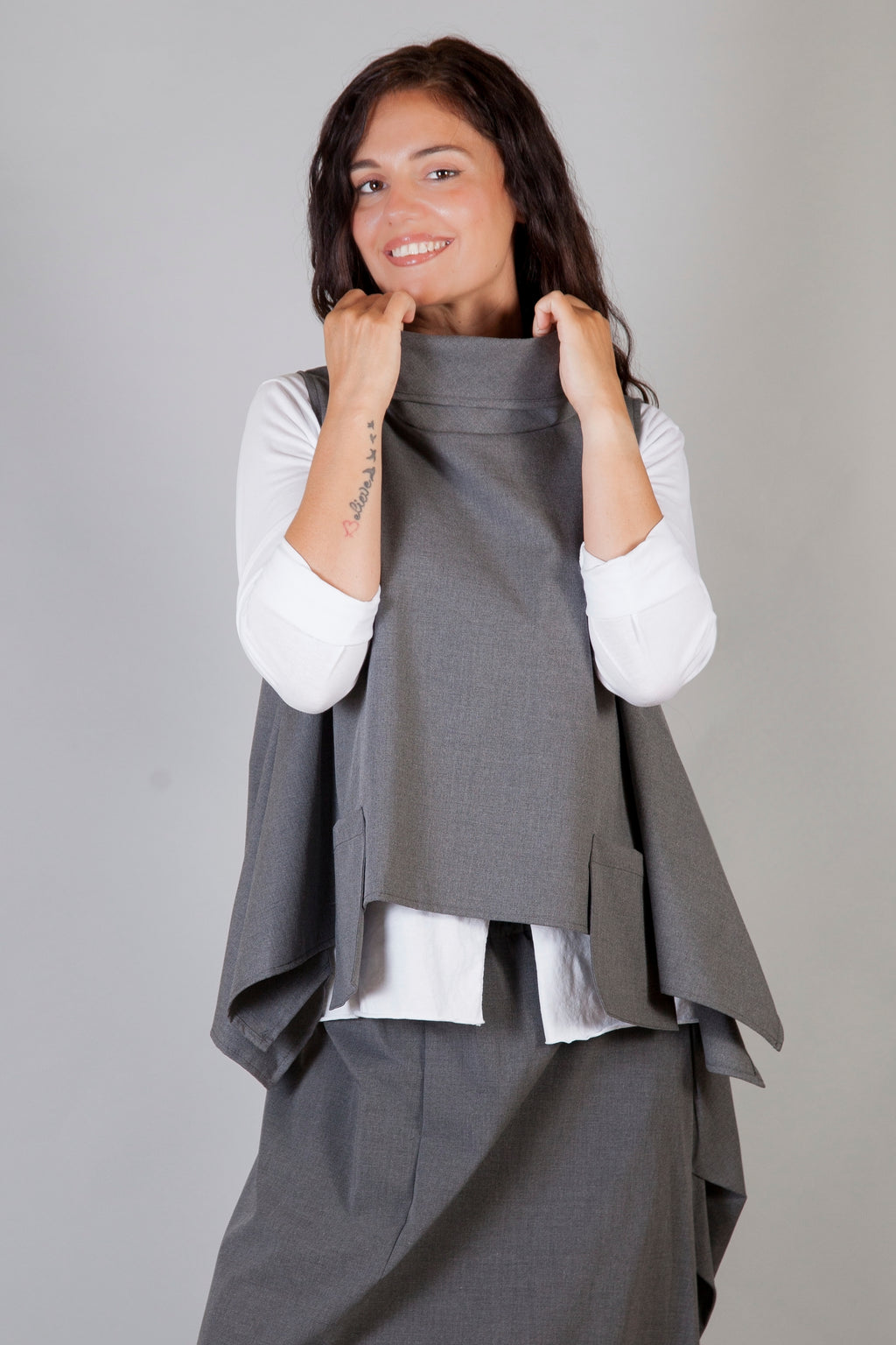 Chaleco Lia Wendy Trendy Gris Antracita