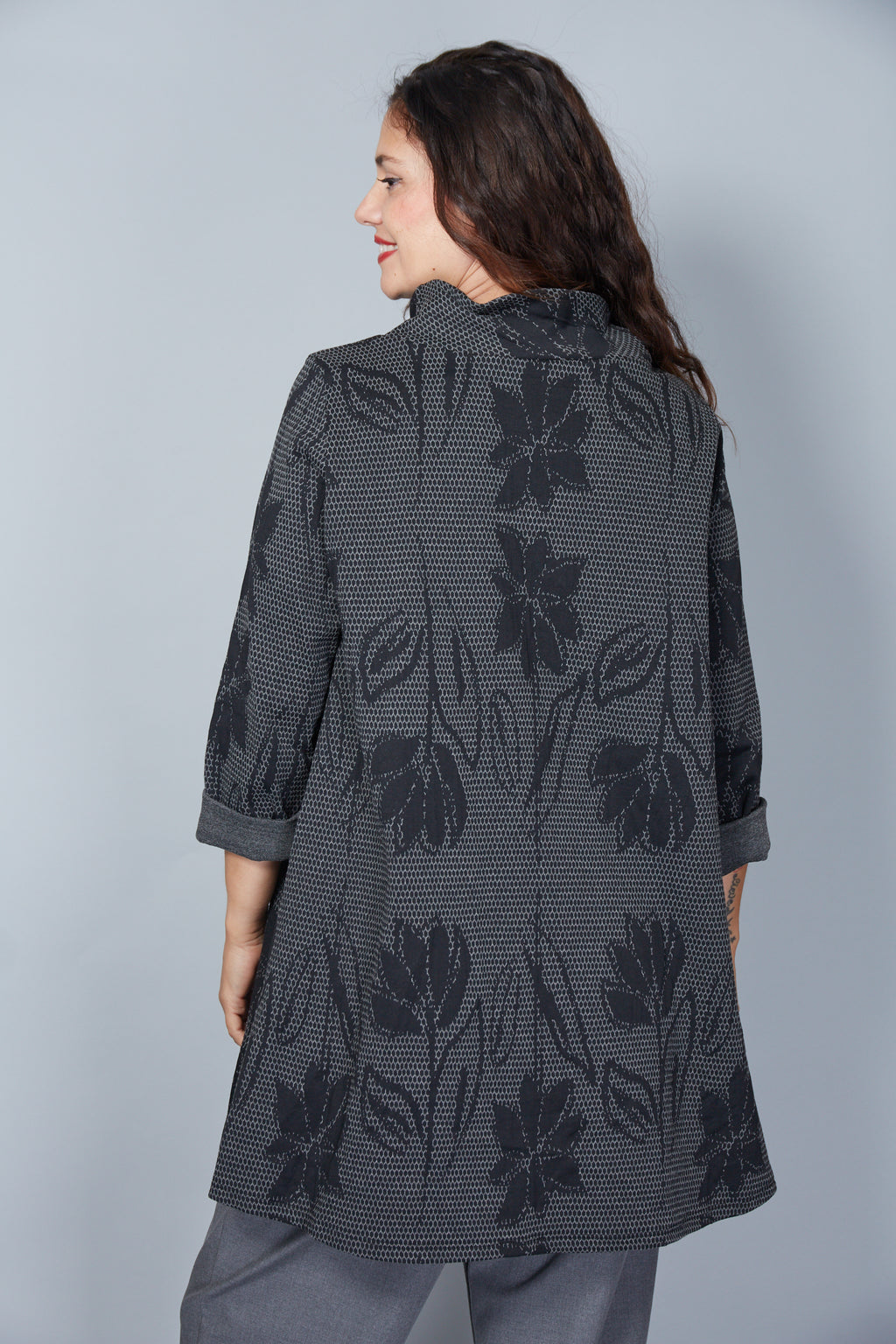 Vestido Modelo Jenevieve Color Negro/Gris