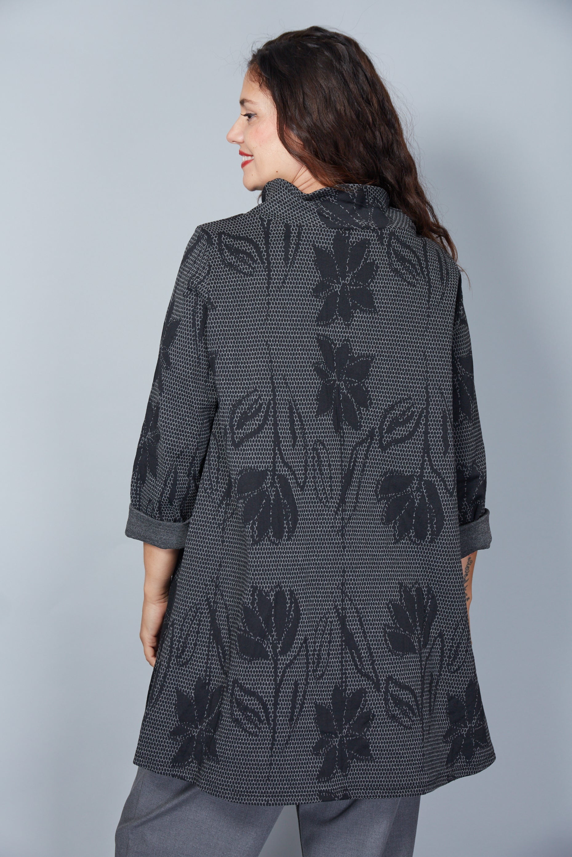 Vestido Modelo Jenevieve Color Negro/Gris