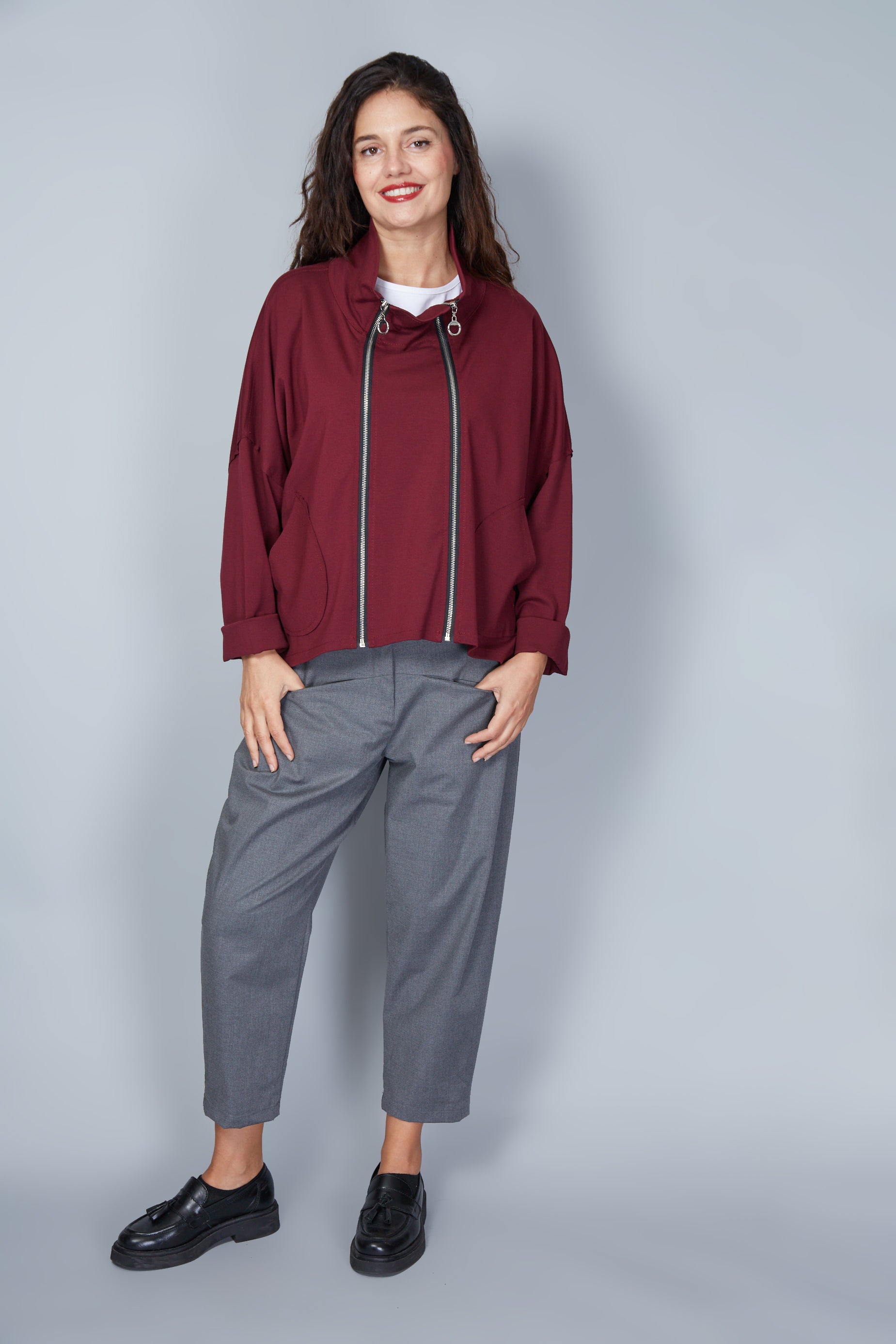 Pantalón Modelo Adelina Color Gris Antracita