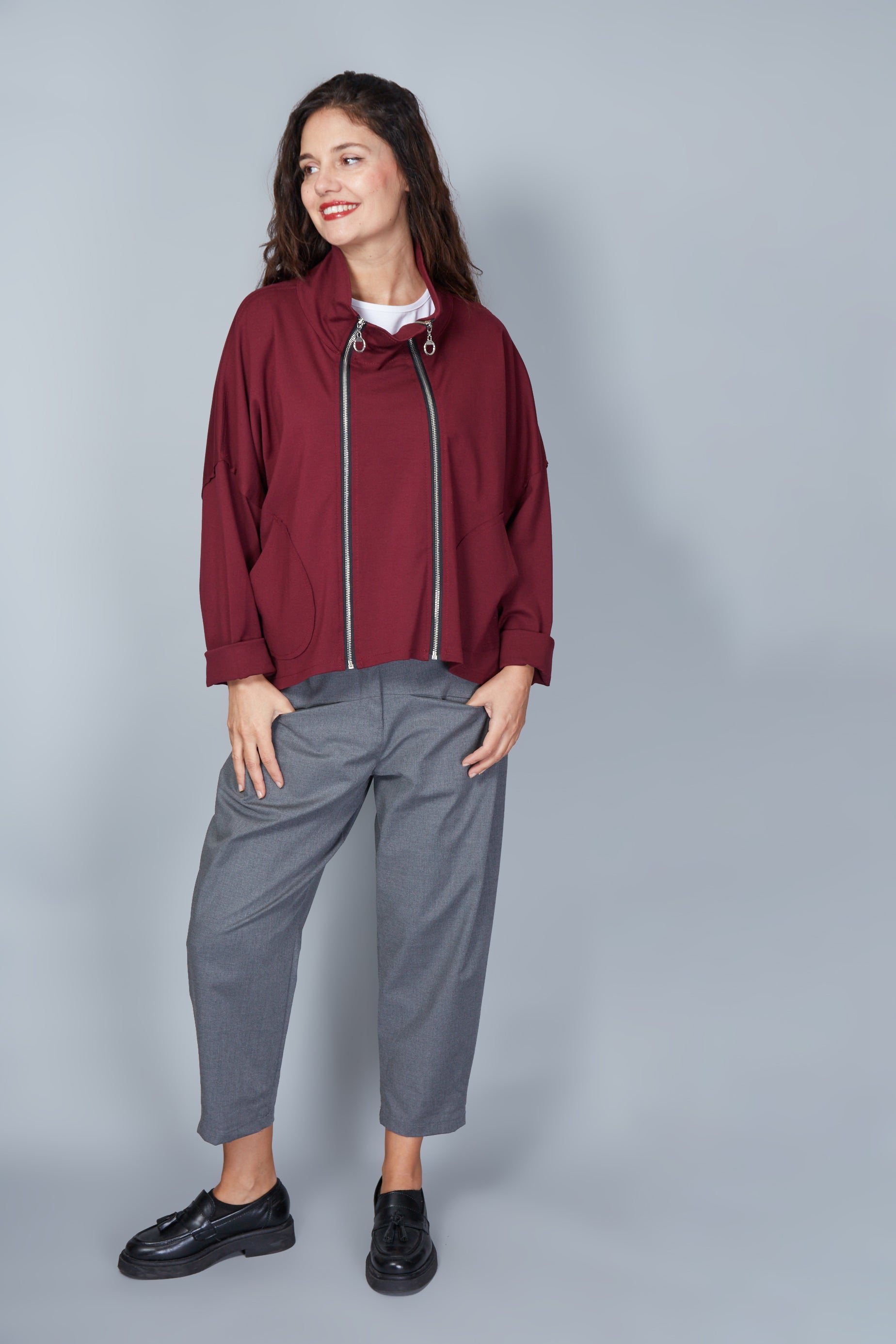 Pantalón Modelo Adelina Color Gris Antracita