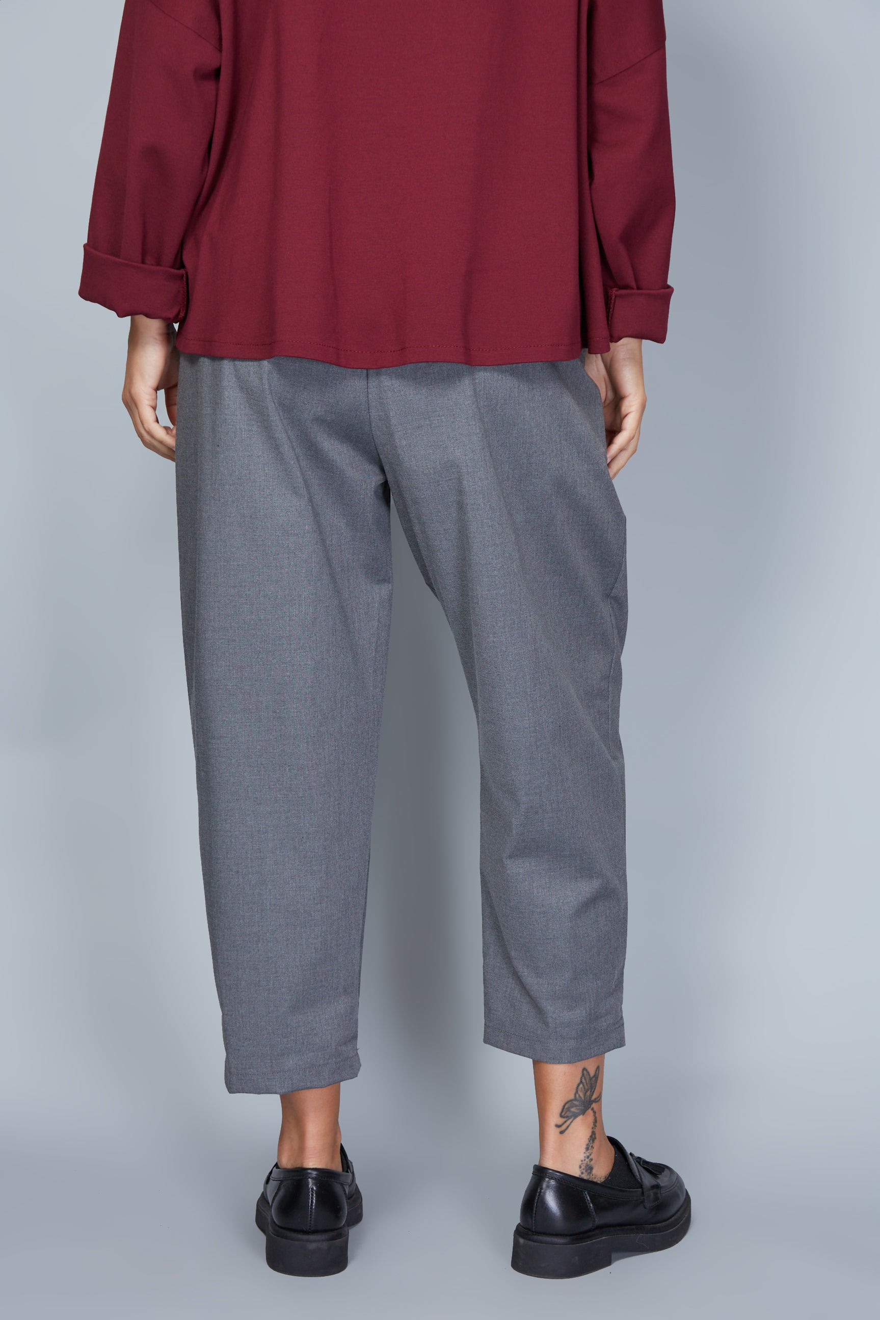 Pantalón Modelo Adelina Color Gris Antracita