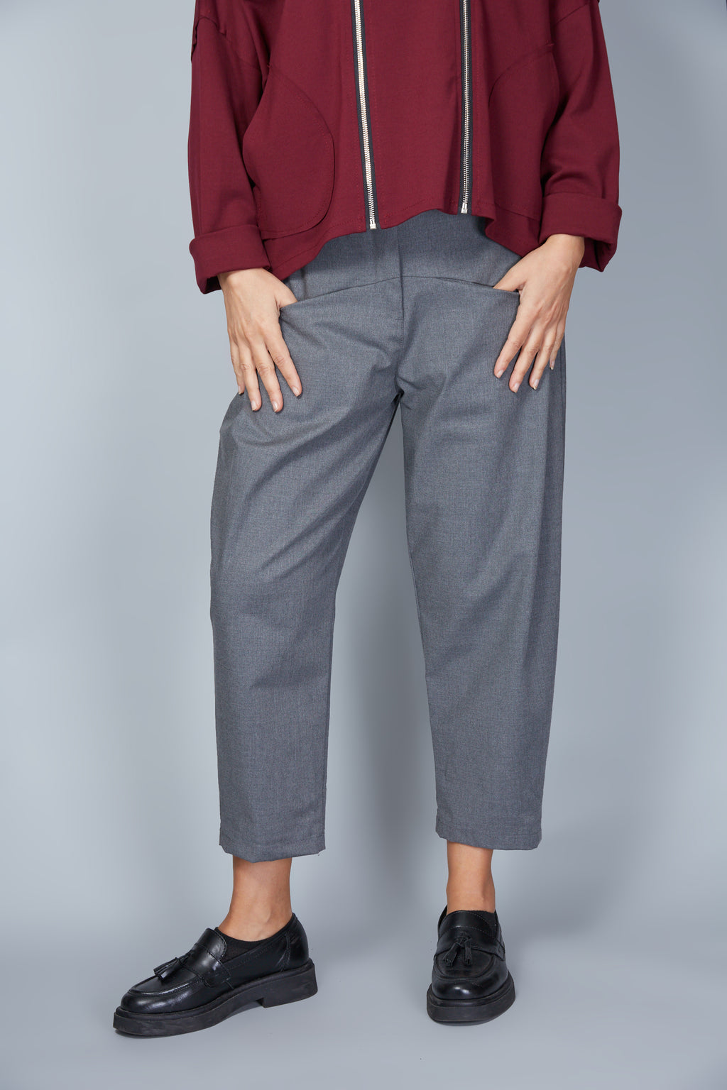 Pantalón Modelo Adelina Color Gris Antracita