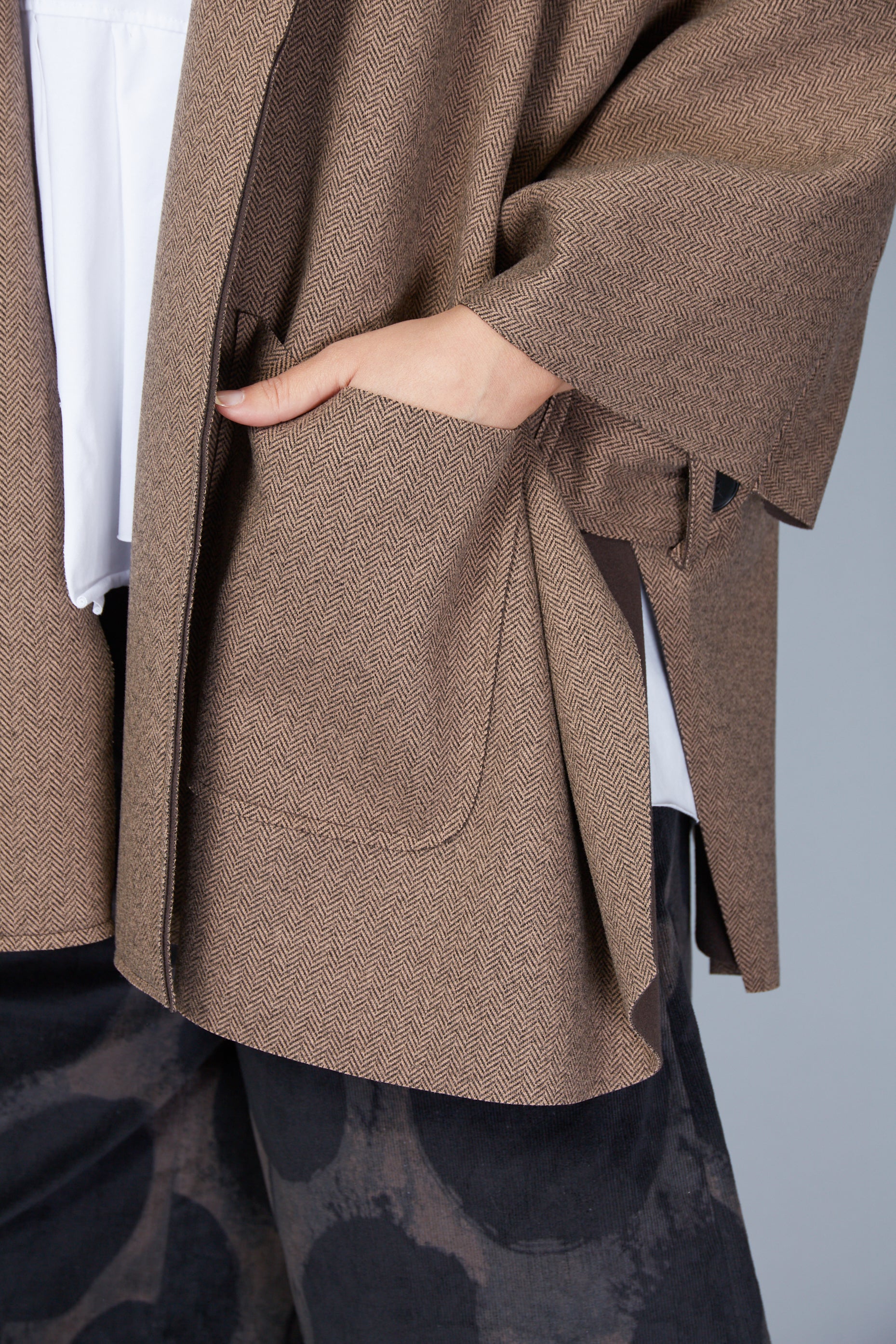 Abrigo Modelo Lulú Color Arena