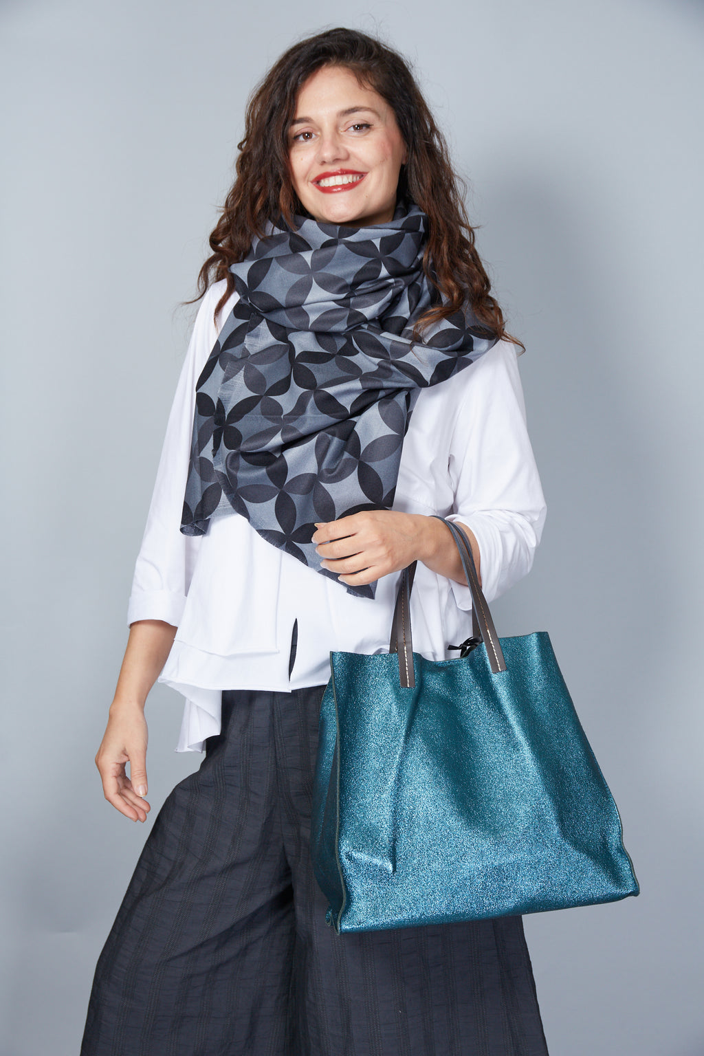 Bolso Modelo Anita Color Azul Petróleo