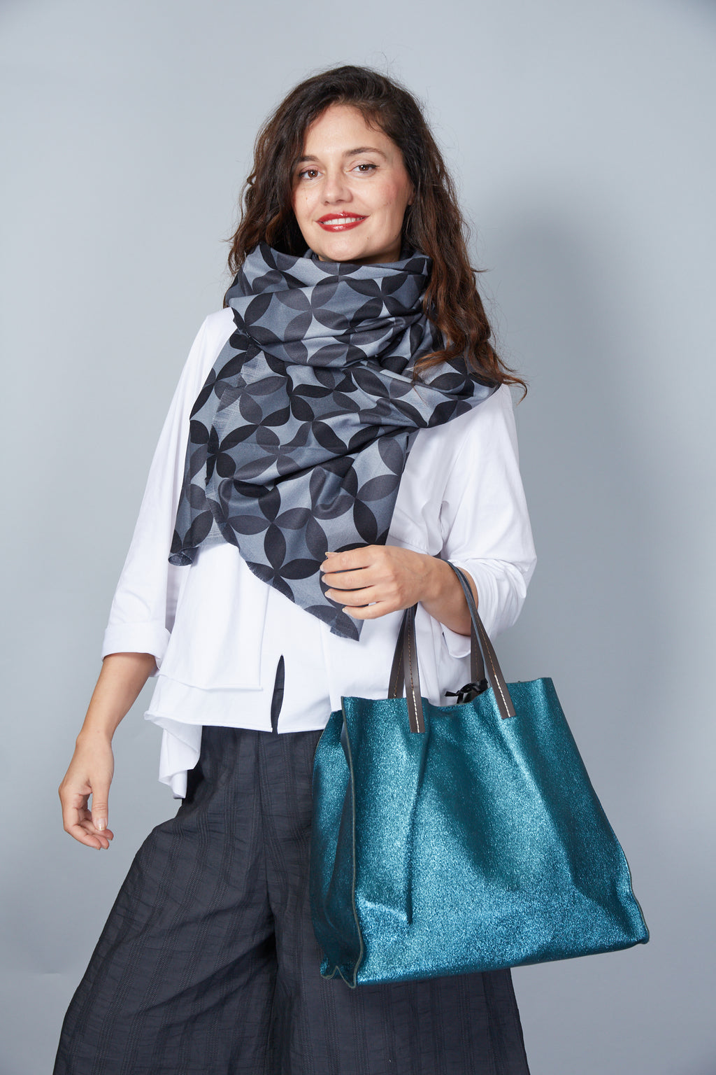 Bolso Modelo Anita Color Azul Petróleo