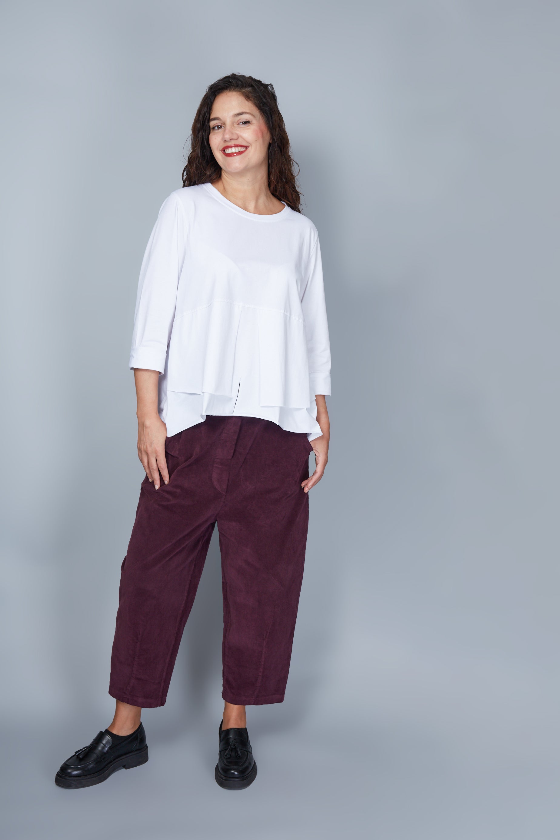 Pantalón Modelo Zamila Color Granate