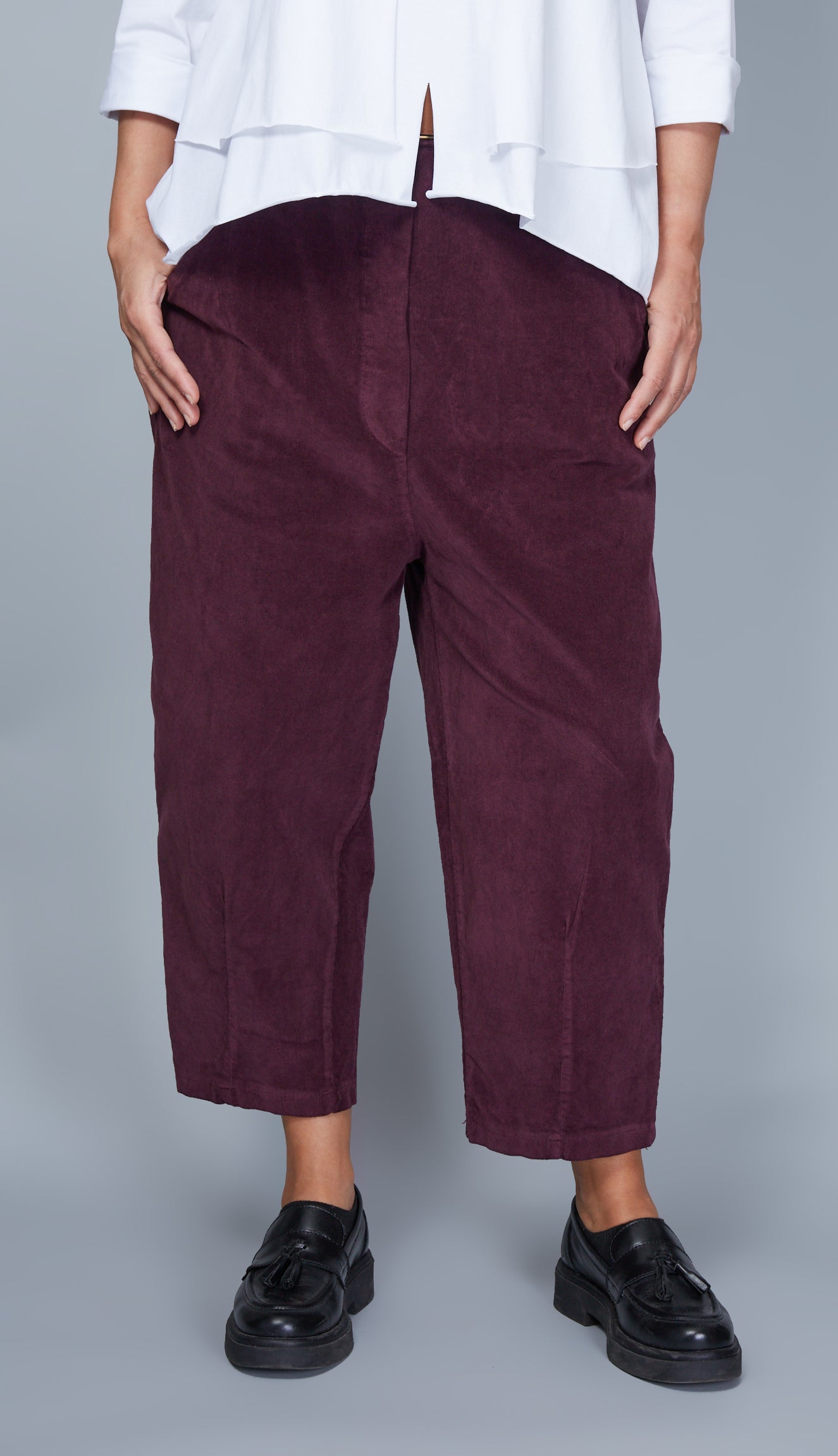 Pantalón Modelo Zamila Color Granate