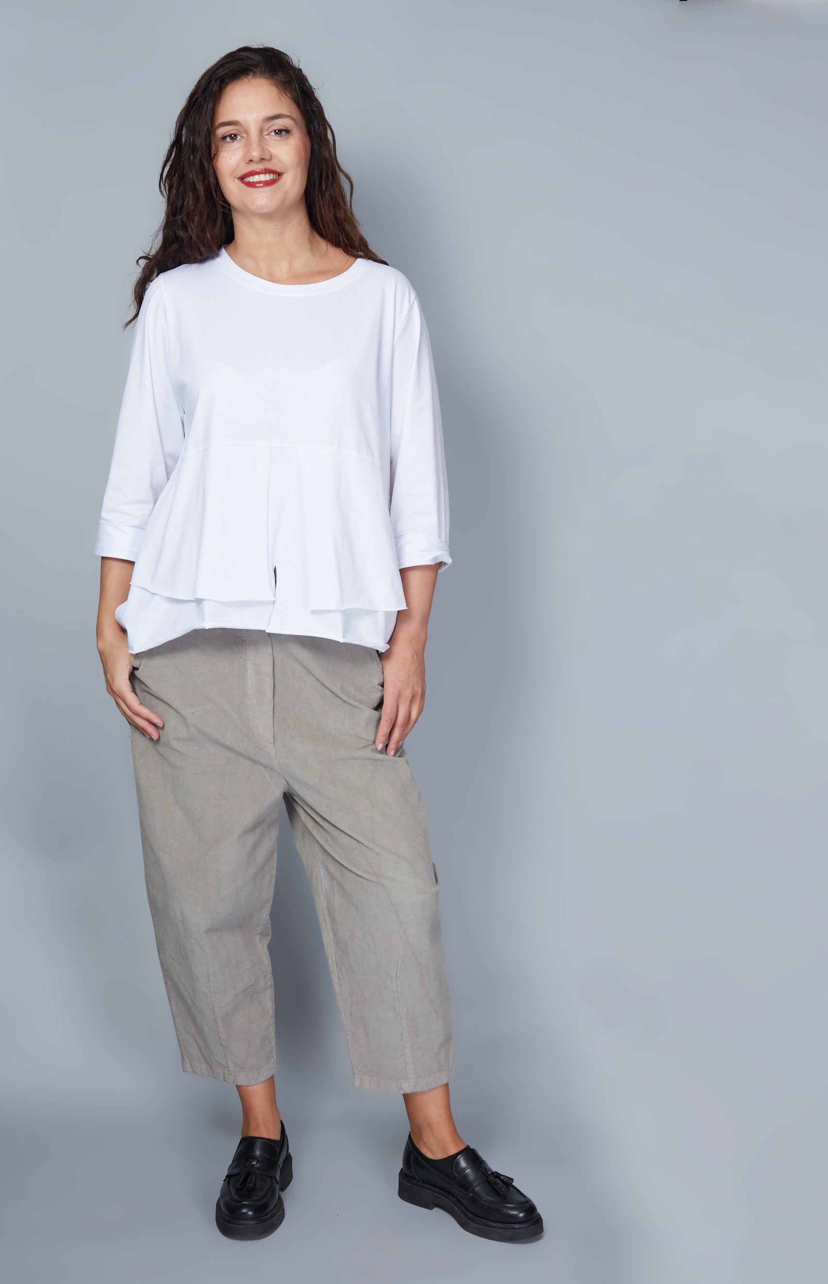 Pantalón Modelo Zamila Color Beige