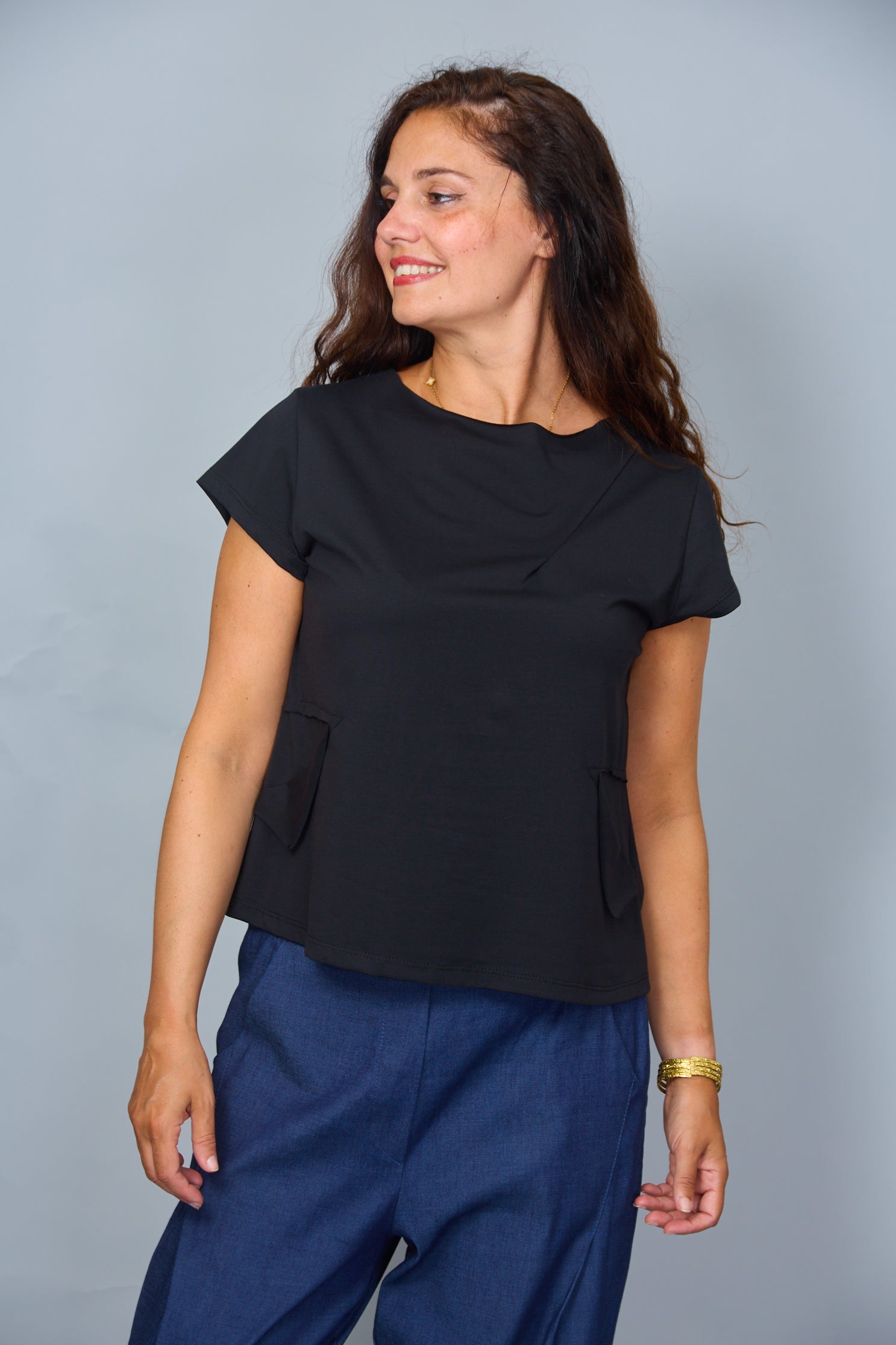 Camiseta Anabella Negro