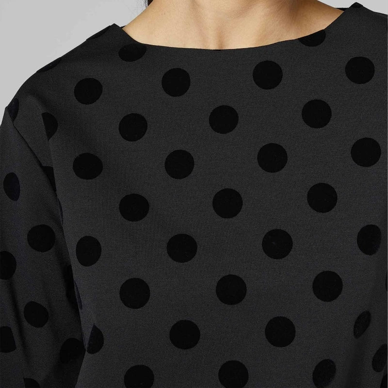 Blusa Modelo Bari Estampado de Lunares Color Negro