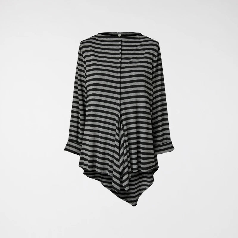 Camiseta Modelo Marta Color Negro/Gris