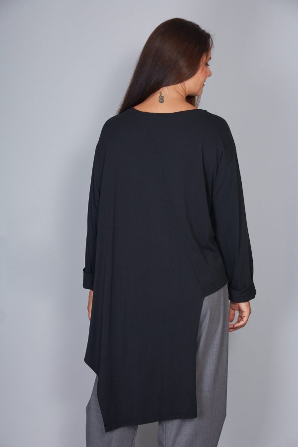 Camiseta Modelo Mirta Color Negro