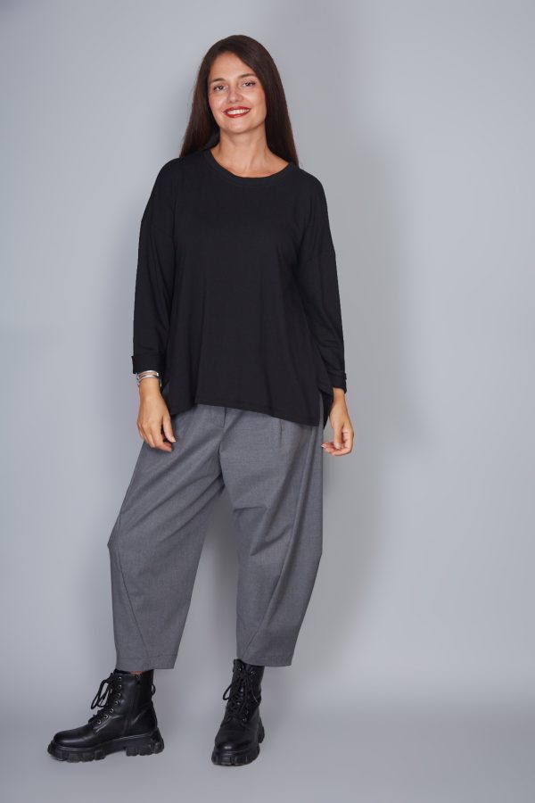 Camiseta Modelo Evelina Color Negro