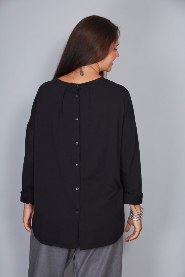 Camiseta Modelo Evelina Color Negro