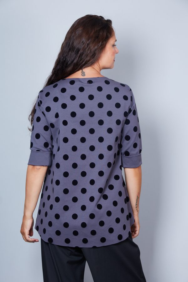Blusa Modelo Nala Color Gris Oscuro/Negro