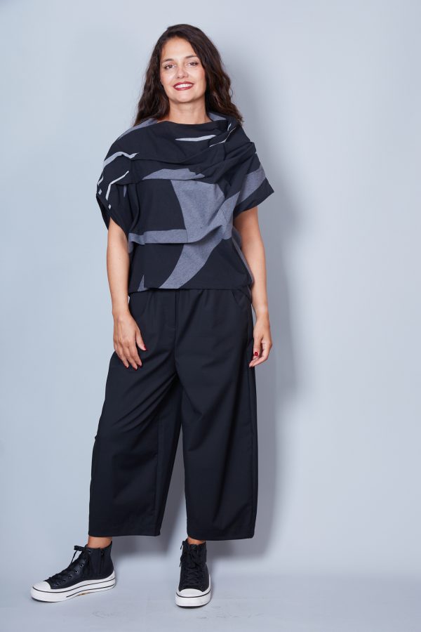 Blusa Modelo Lucy Color Negro/Gris