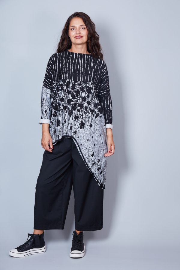 Blusa Modelo Emilia Color Negro/Gris