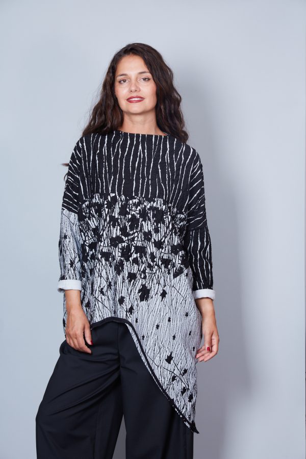 Blusa Modelo Emilia Color Negro/Gris