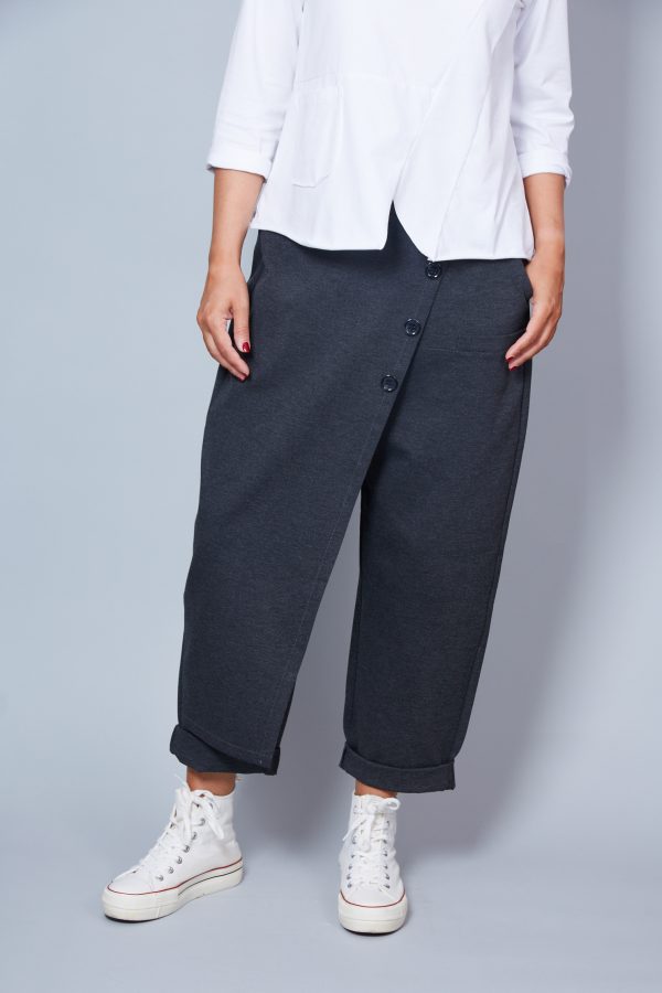 Pantalón Modelo Febe Color Gris Oscuro