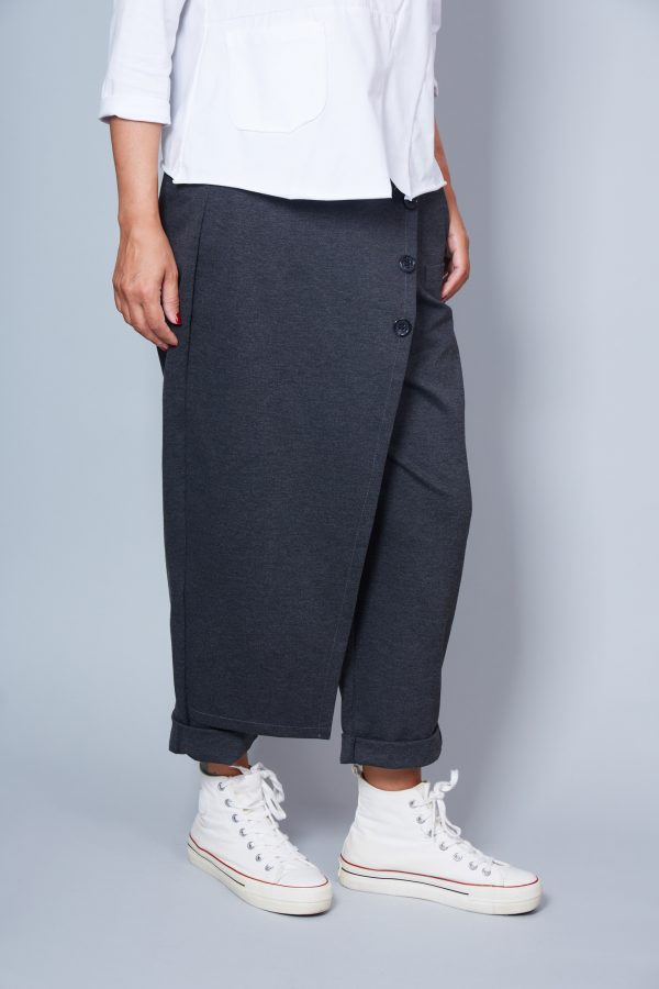 Pantalón Modelo Febe Color Gris Oscuro