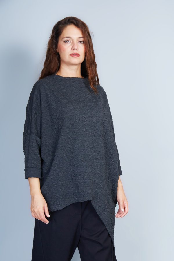 Blusa Modelo Norina Color Gris Oscuro