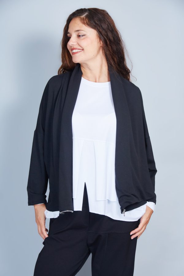 Chaqueta Modelo Helena Color Negro