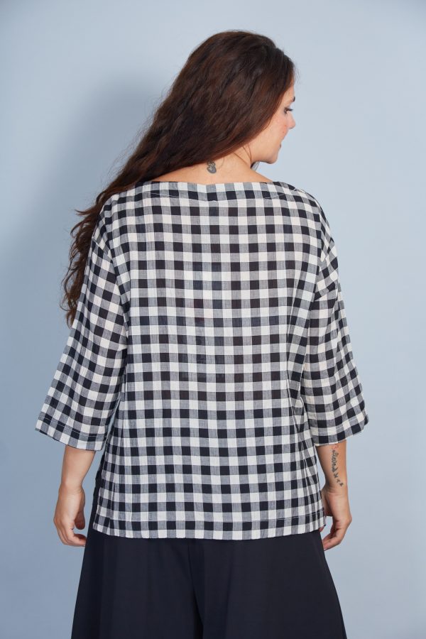 Blusa Modelo Severina Color Negro/Beige